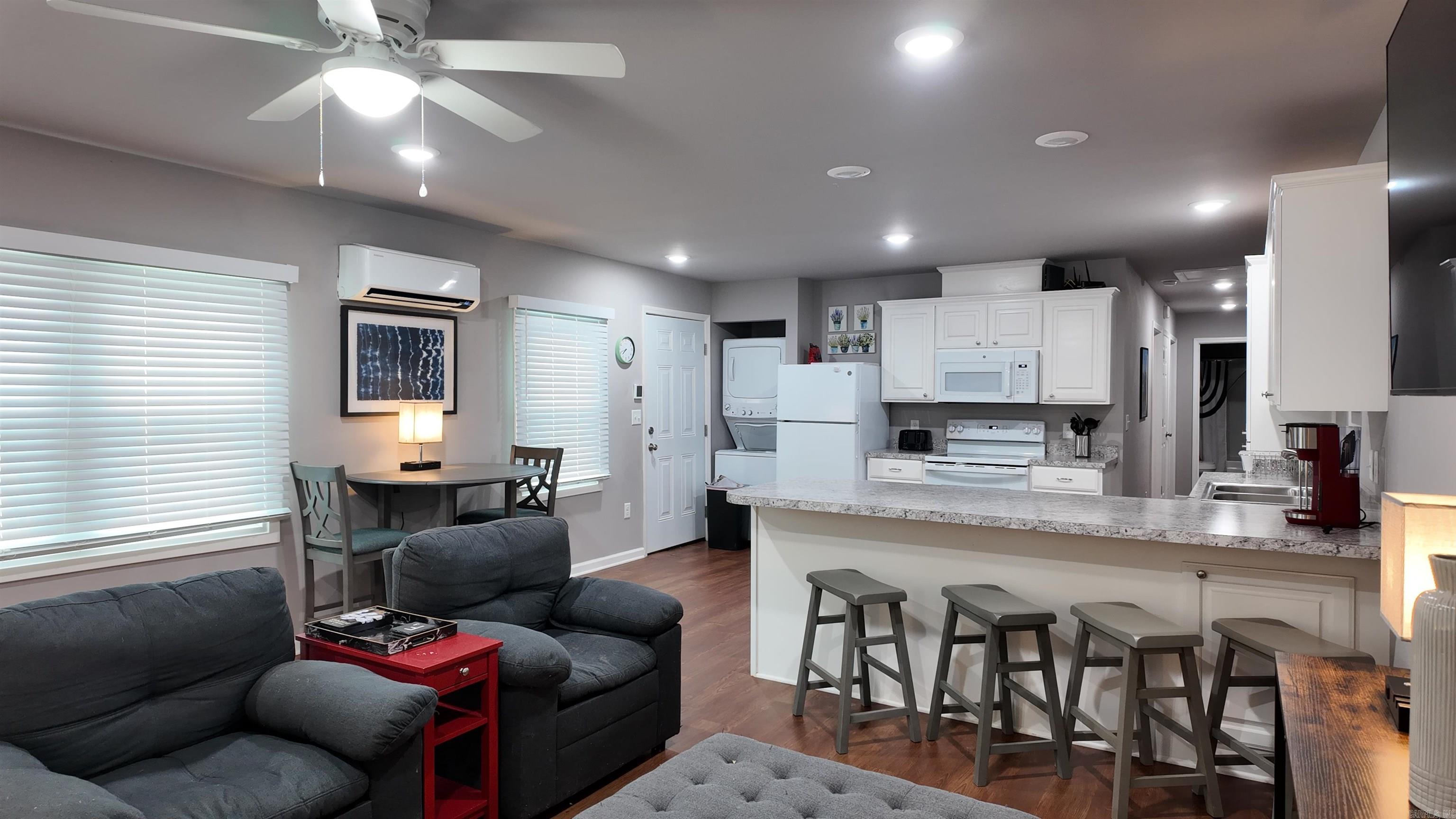 Morrison & Belding - Residential Lease