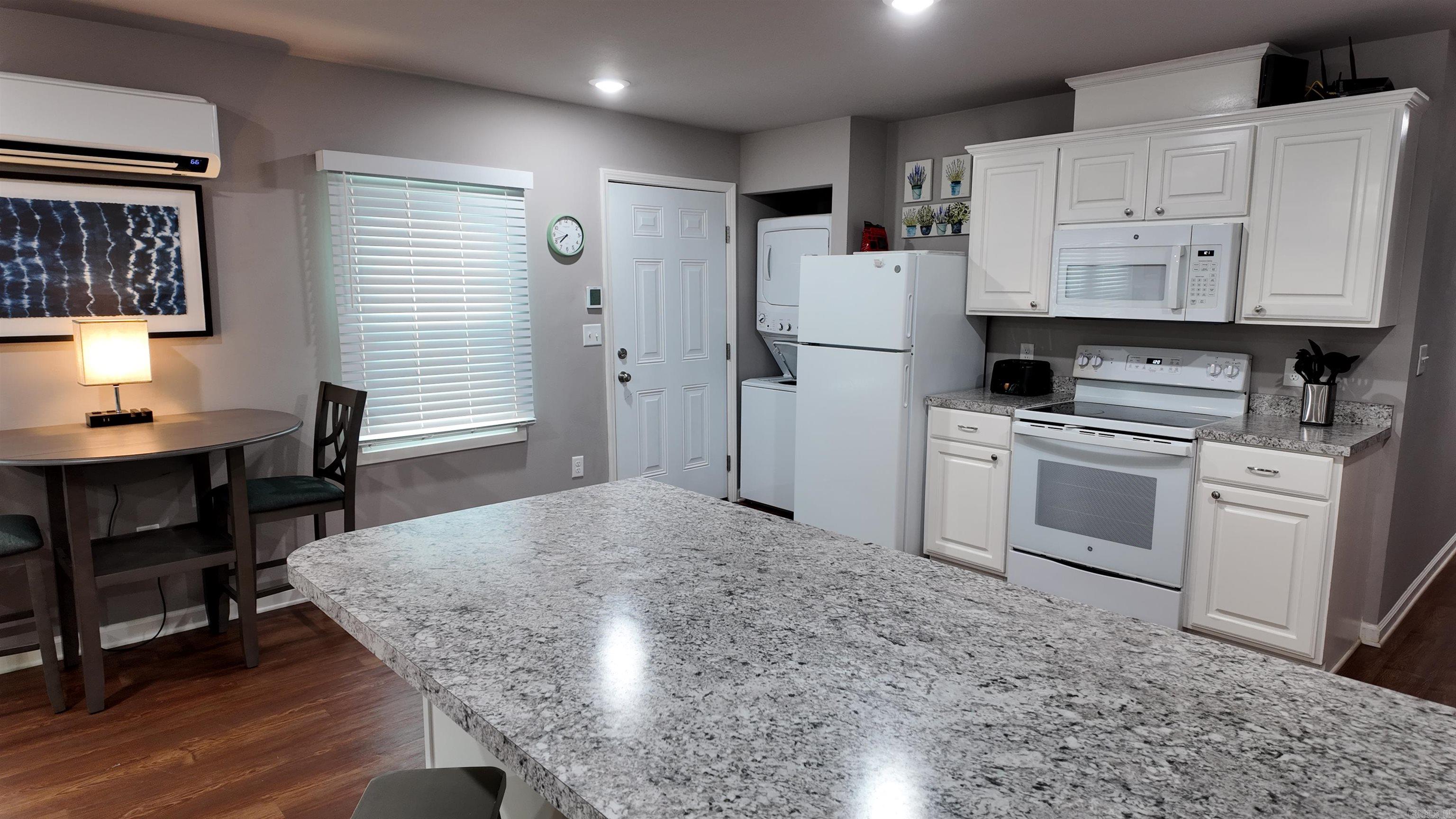 Morrison & Belding - Residential Lease