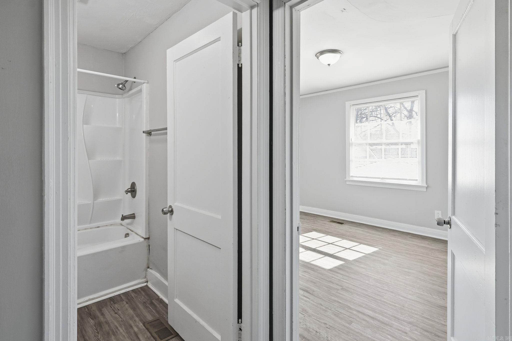 MISSOURI PACIFIC - Residential