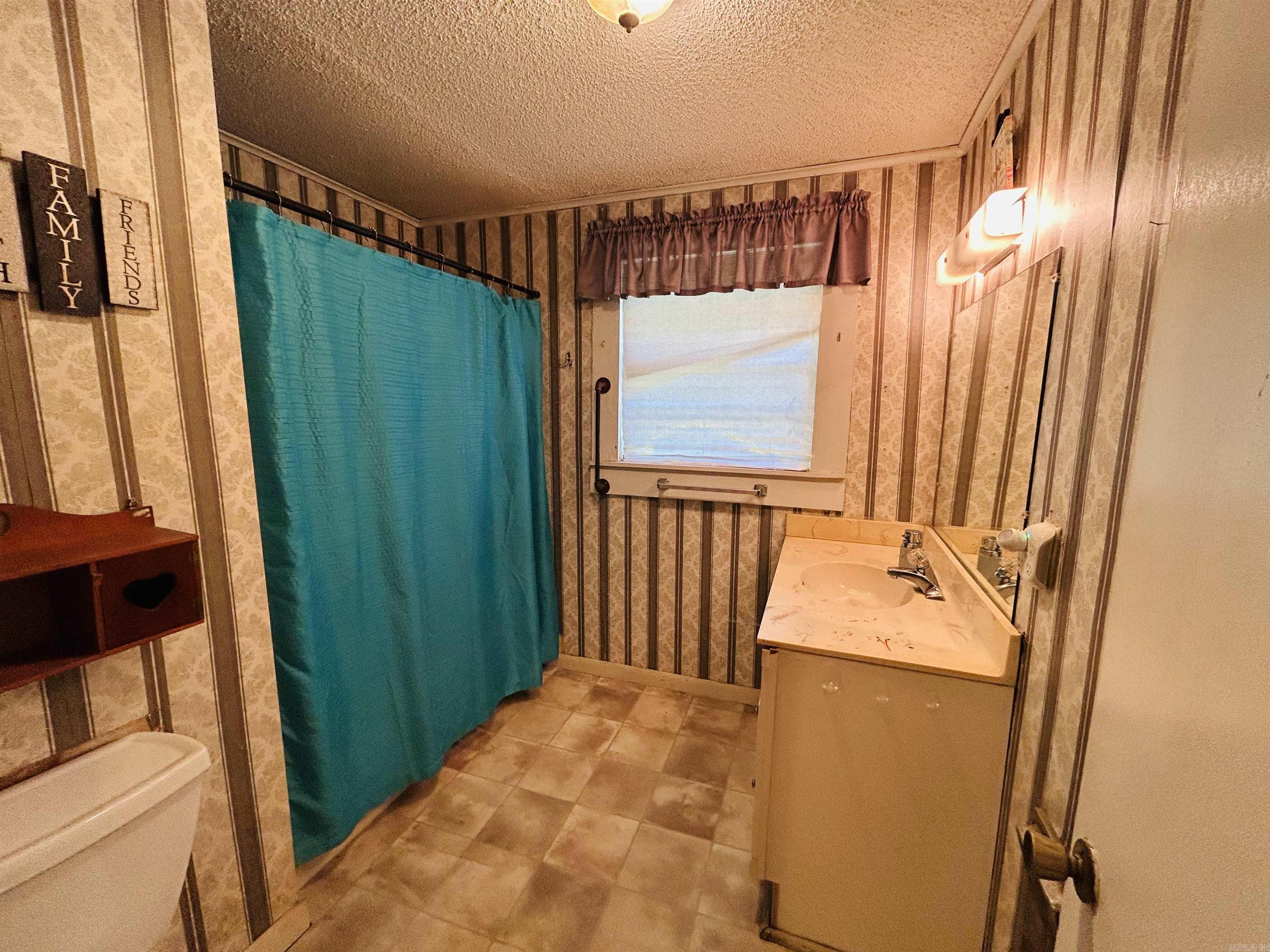 DELONG ADDN - Residential