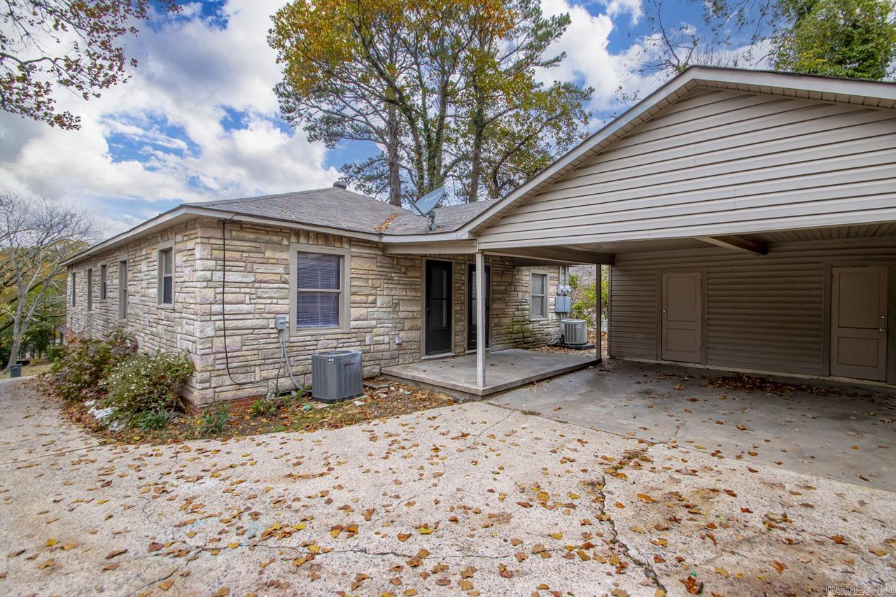 Queen Manor - Residential Income