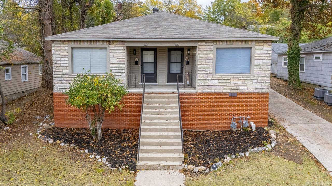 Queen Manor - Residential Income