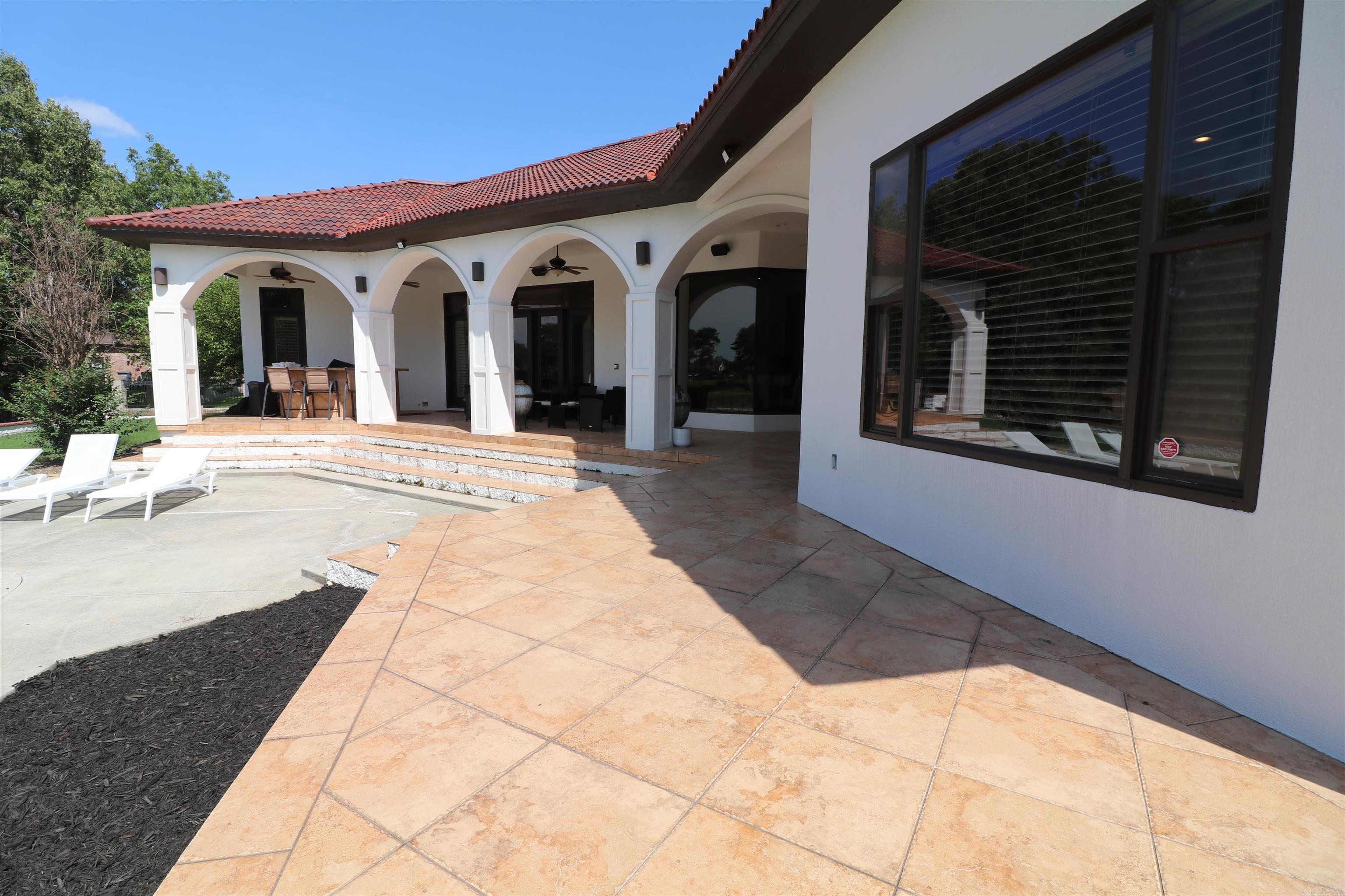 Ridgepointe - Residential