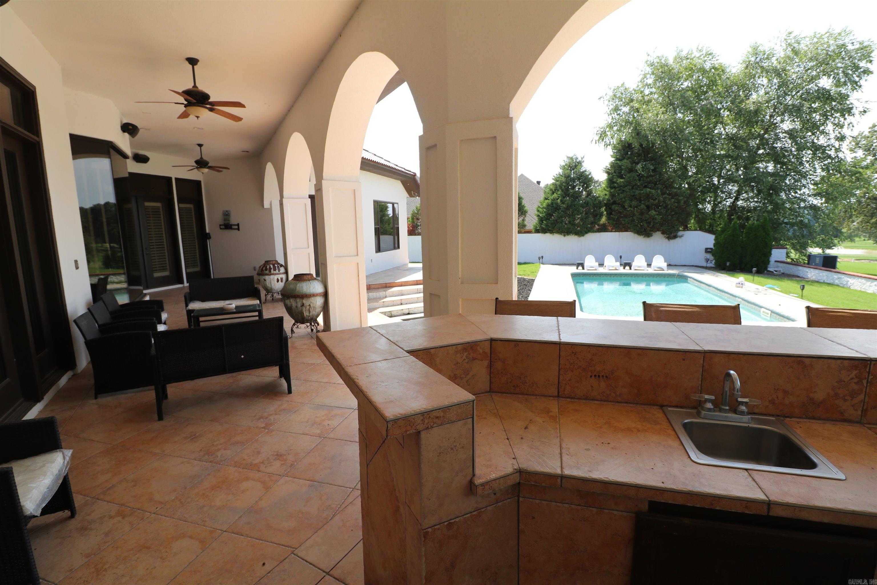 Ridgepointe - Residential