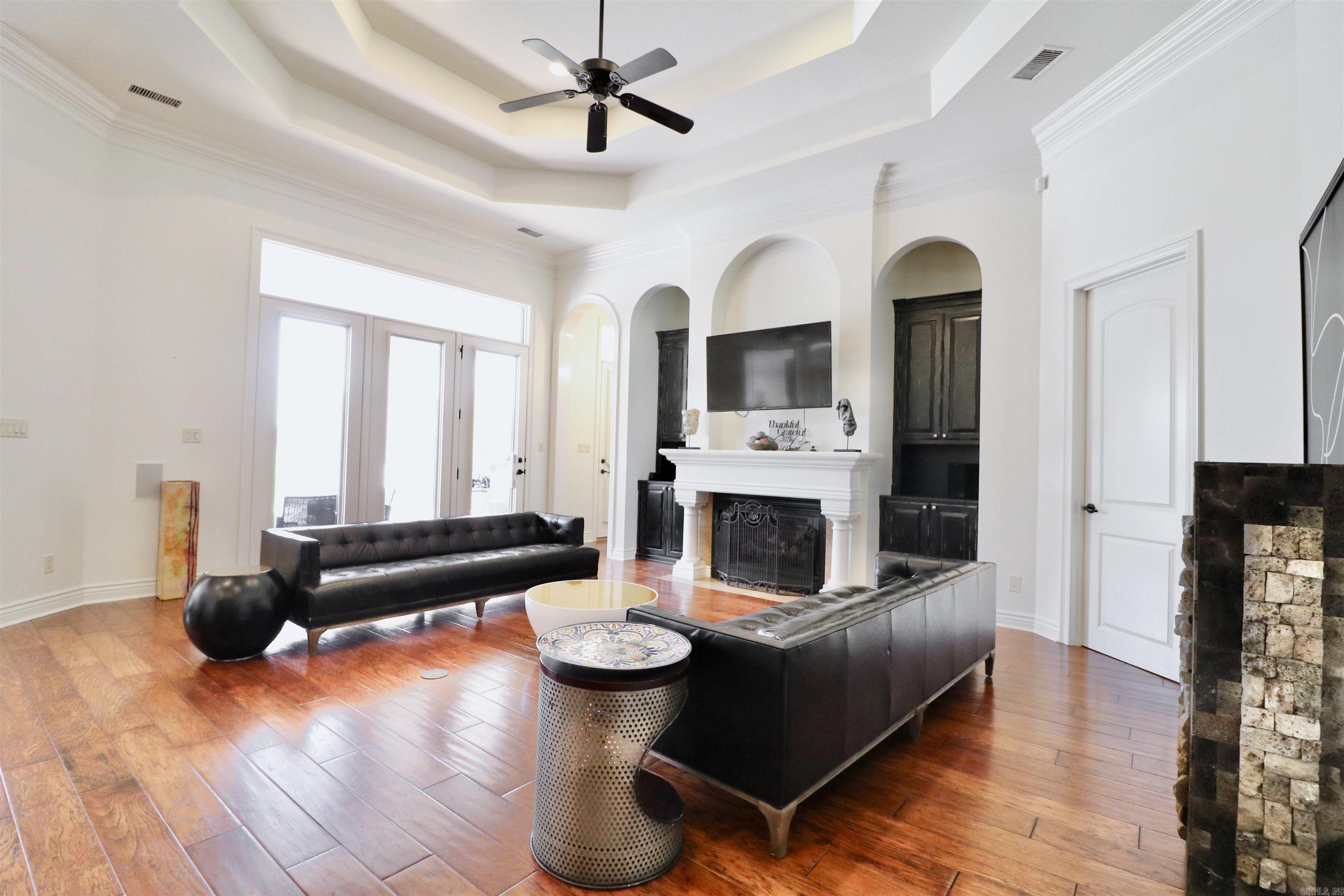 Ridgepointe - Residential