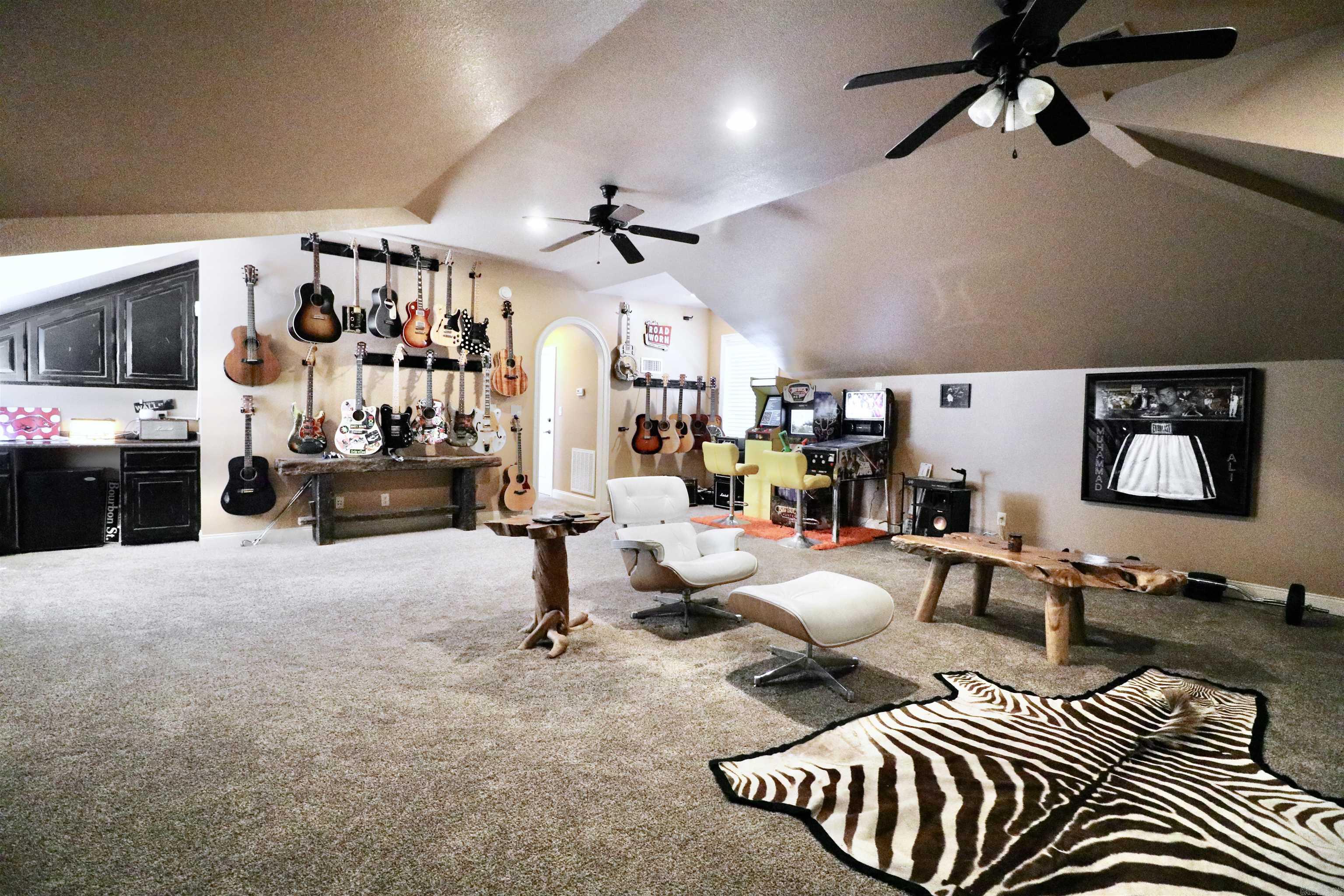 Ridgepointe - Residential