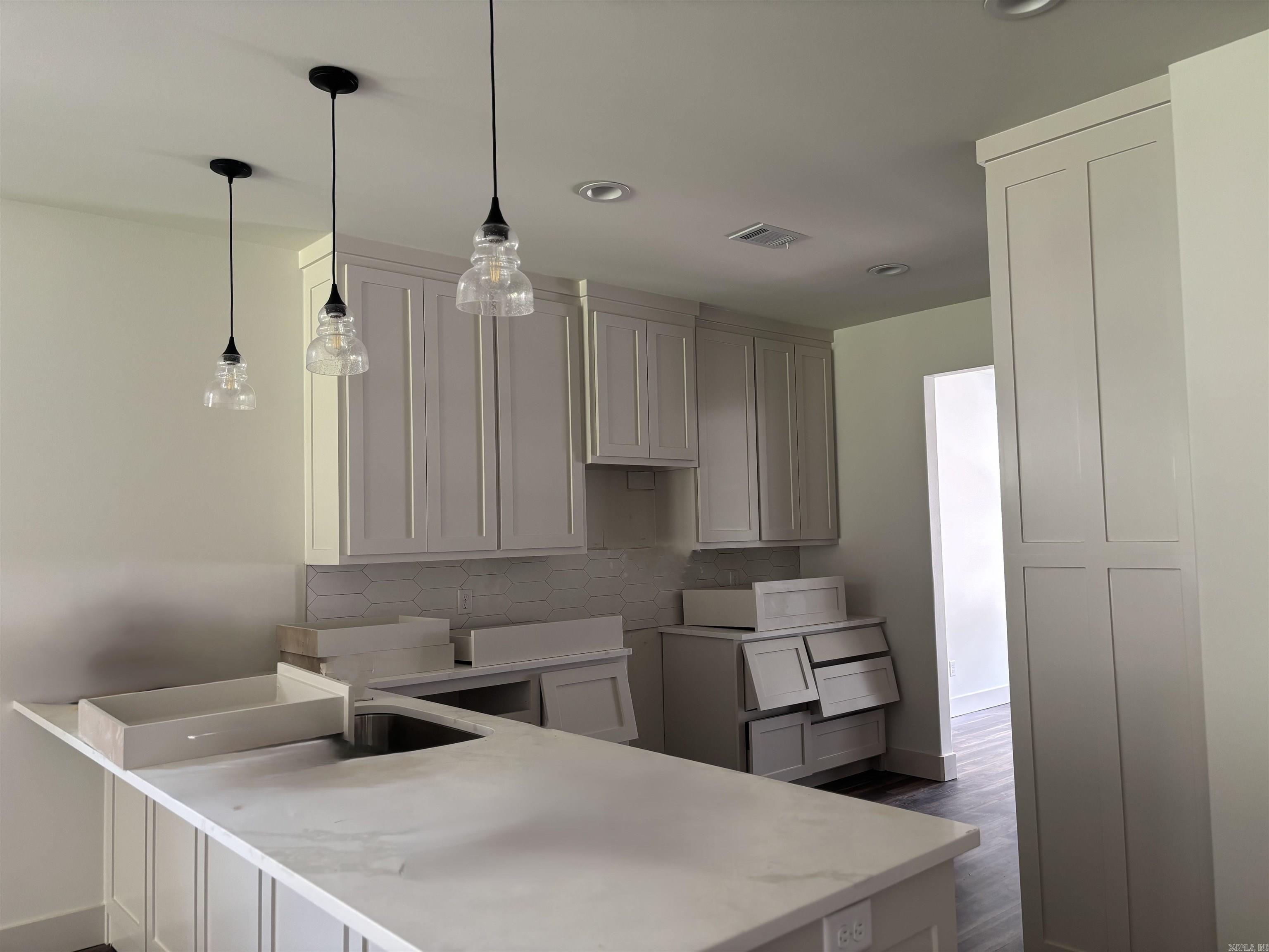 HUNTER CROSSING - Residential