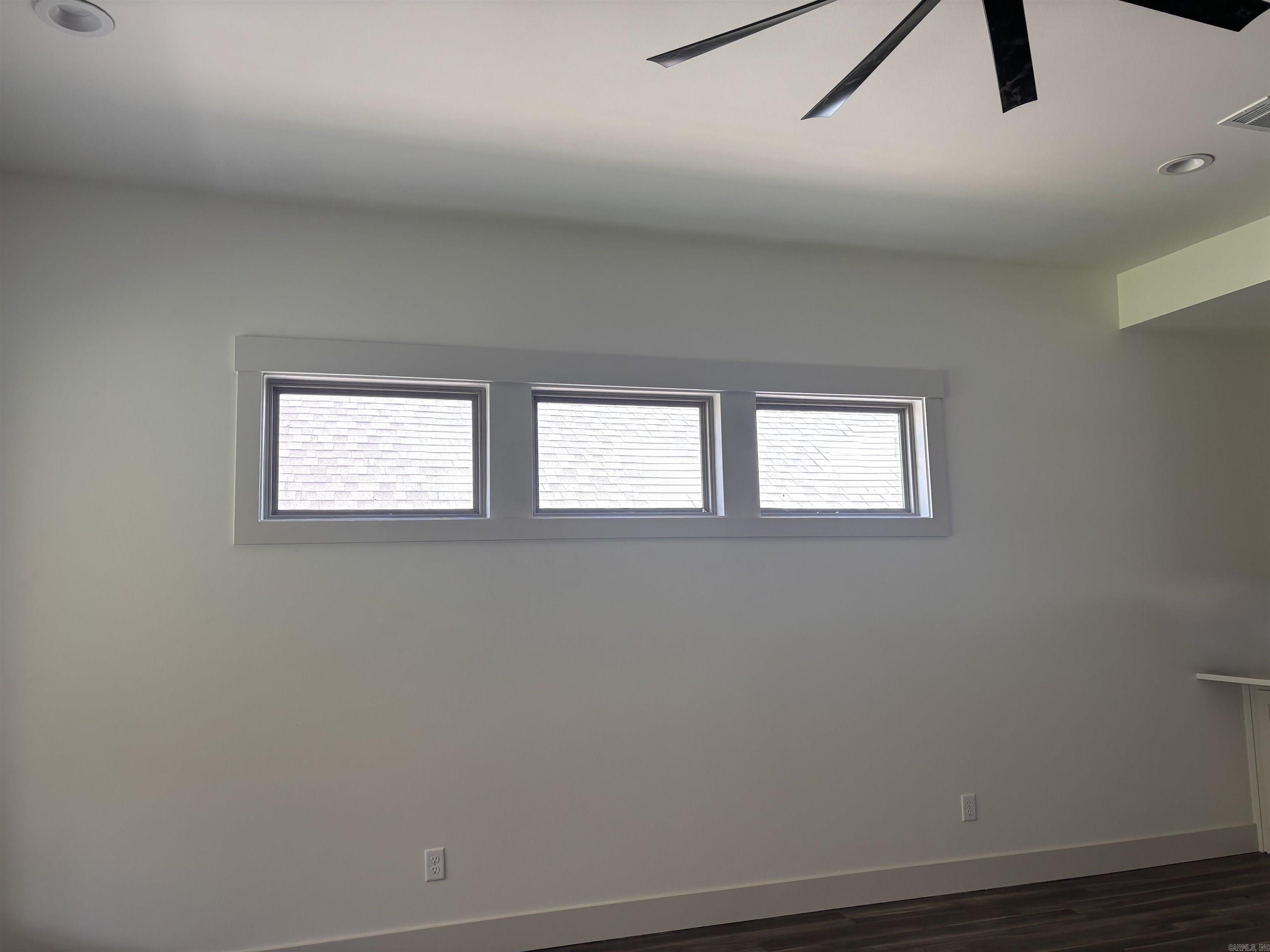 HUNTER CROSSING - Residential