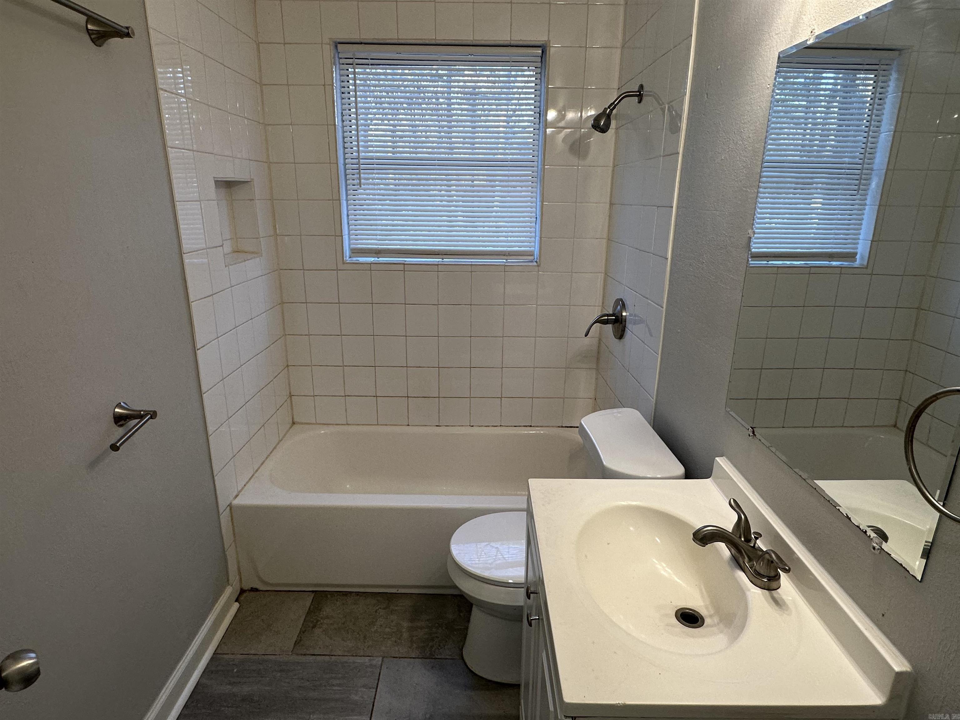 John Barrow-Boyle Park - Residential Lease