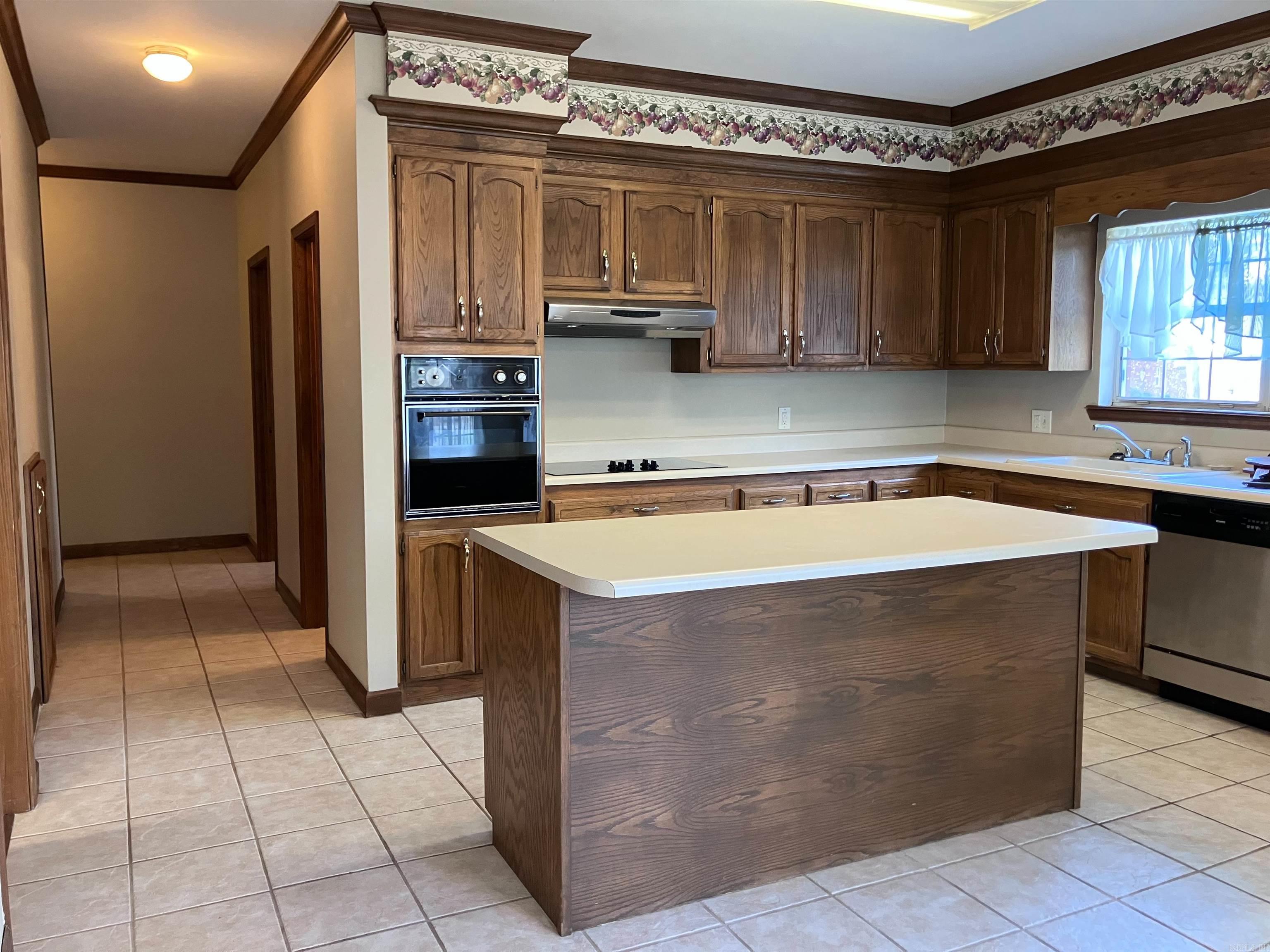 River Oaks Estates - Residential