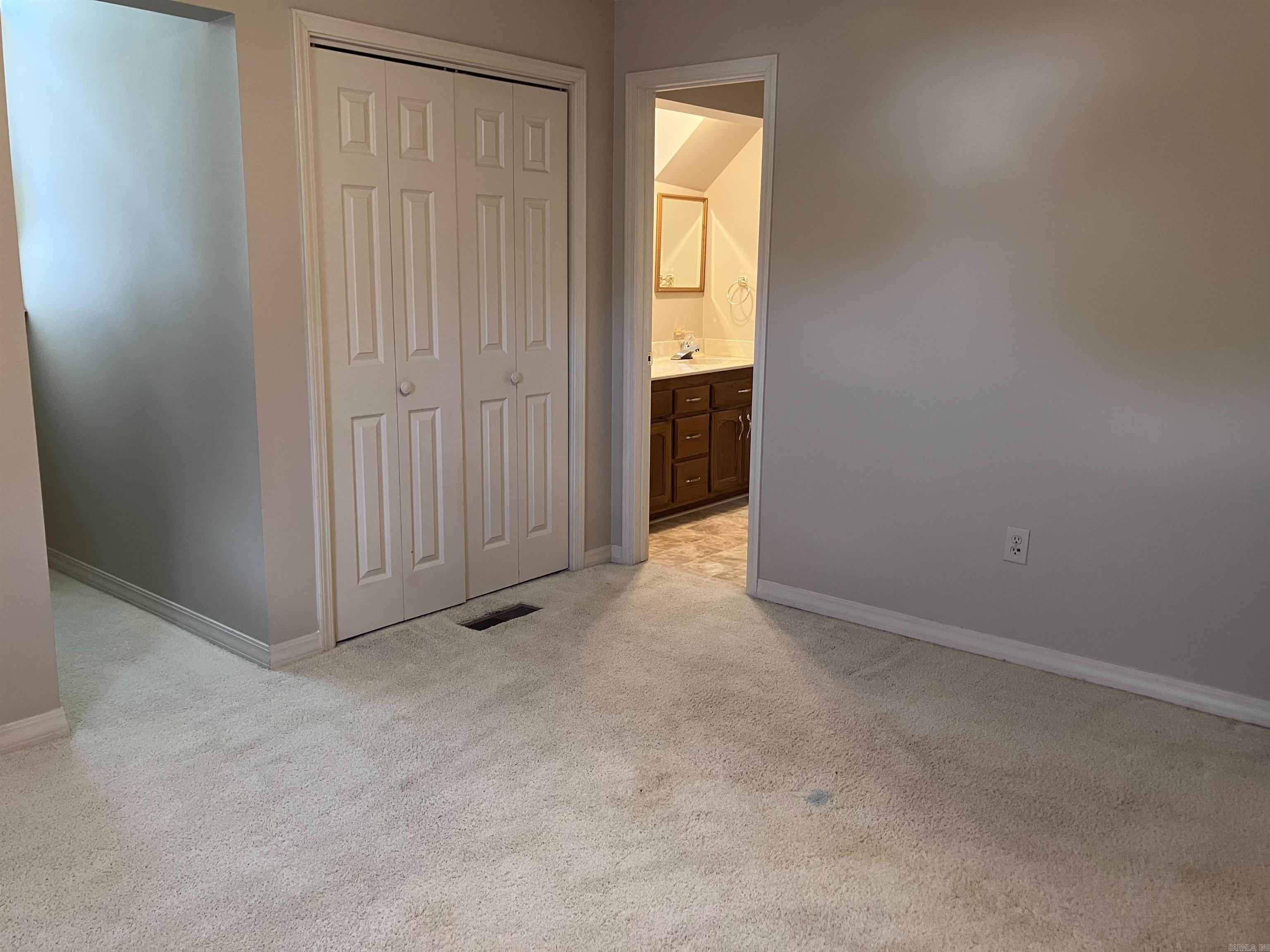 River Oaks Estates - Residential