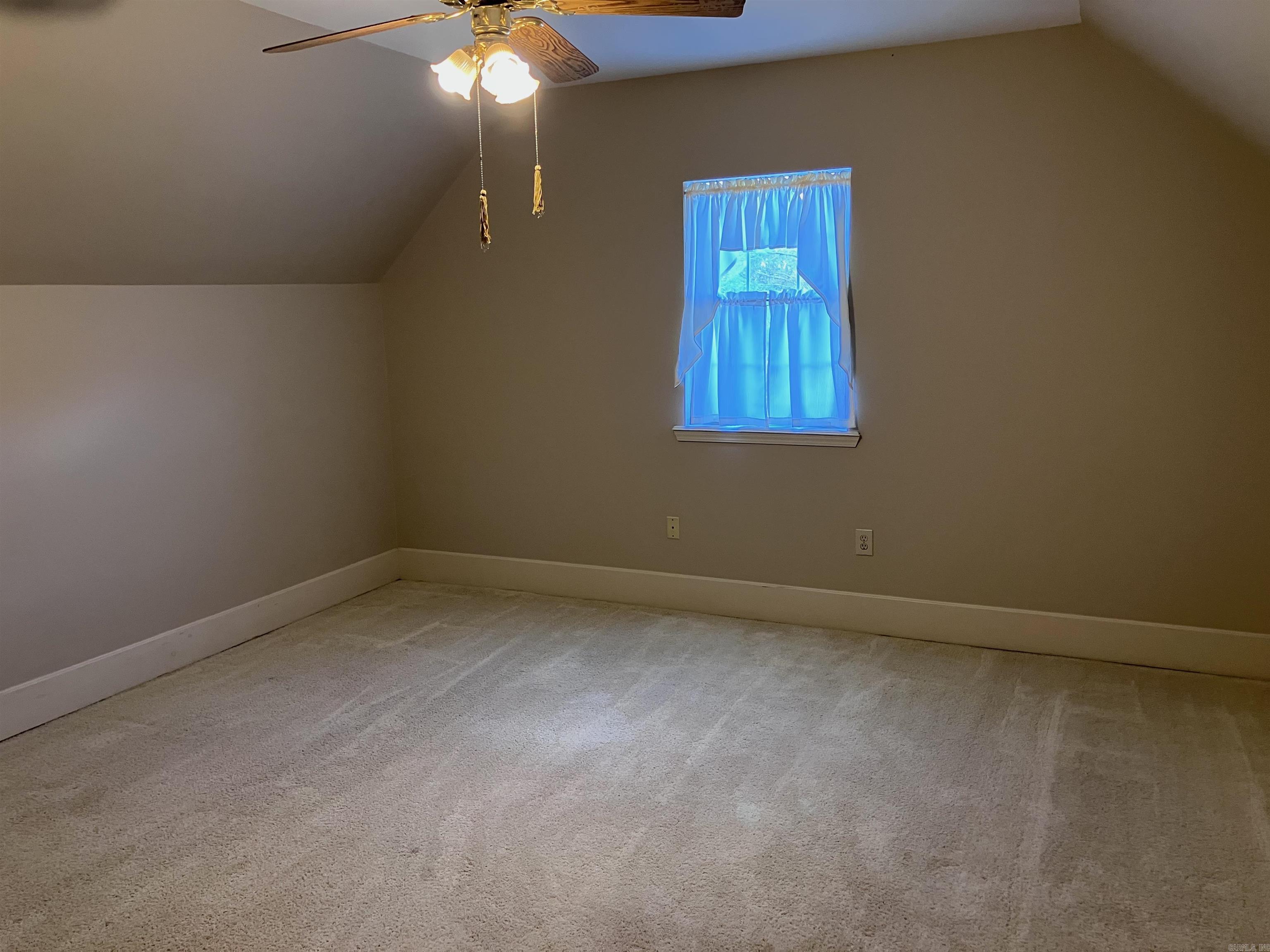 River Oaks Estates - Residential