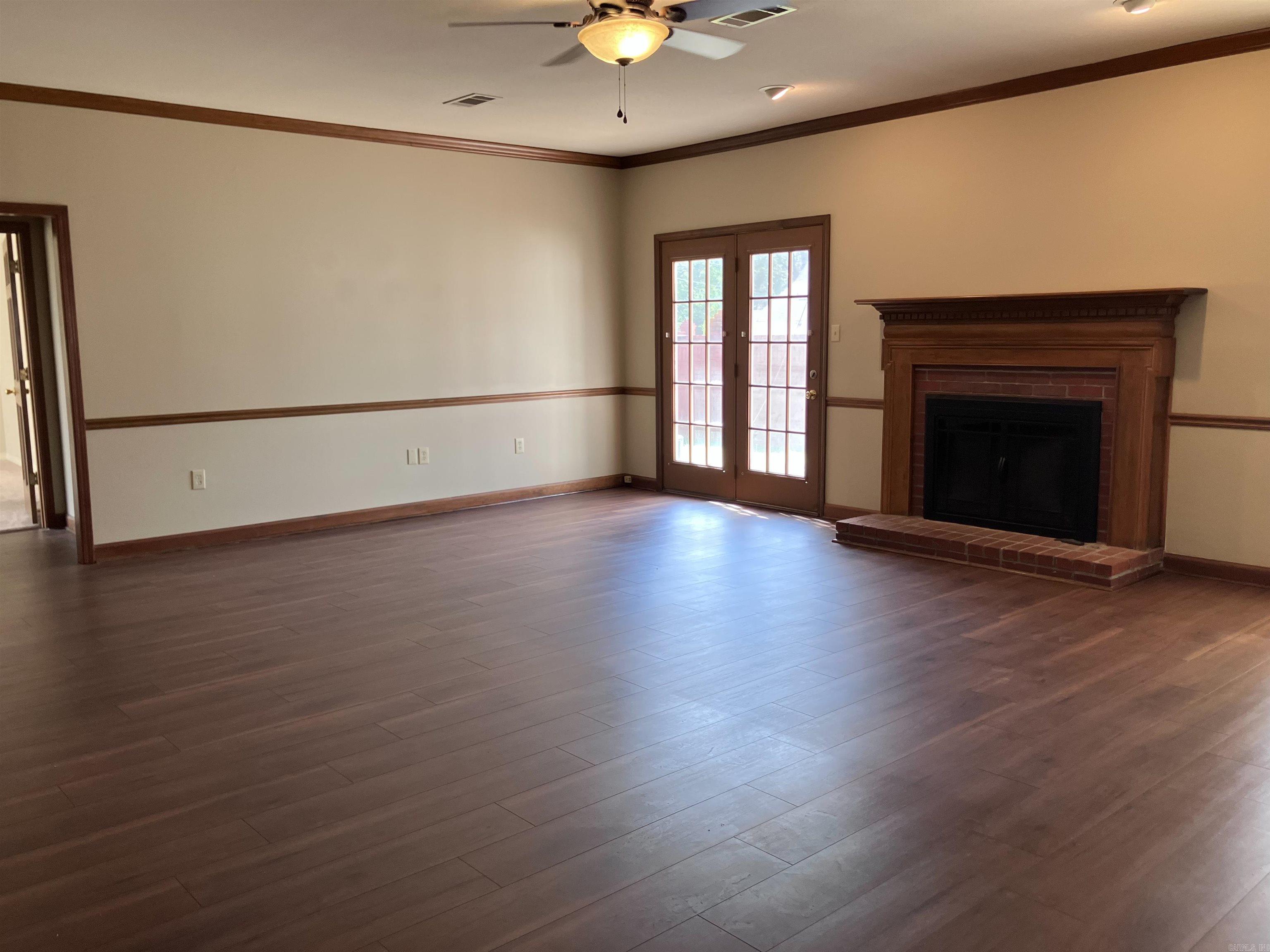 River Oaks Estates - Residential