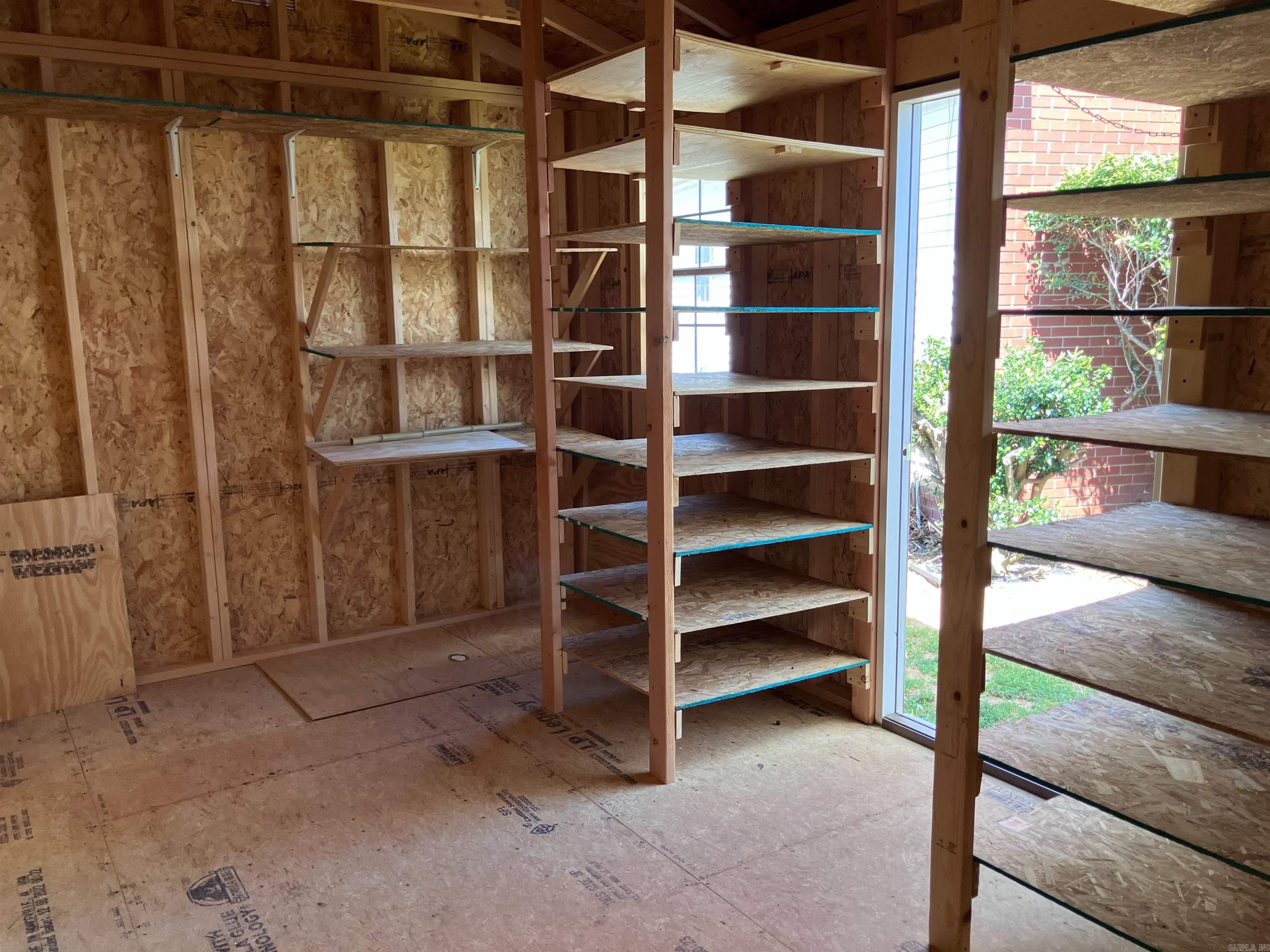 River Oaks Estates - Residential