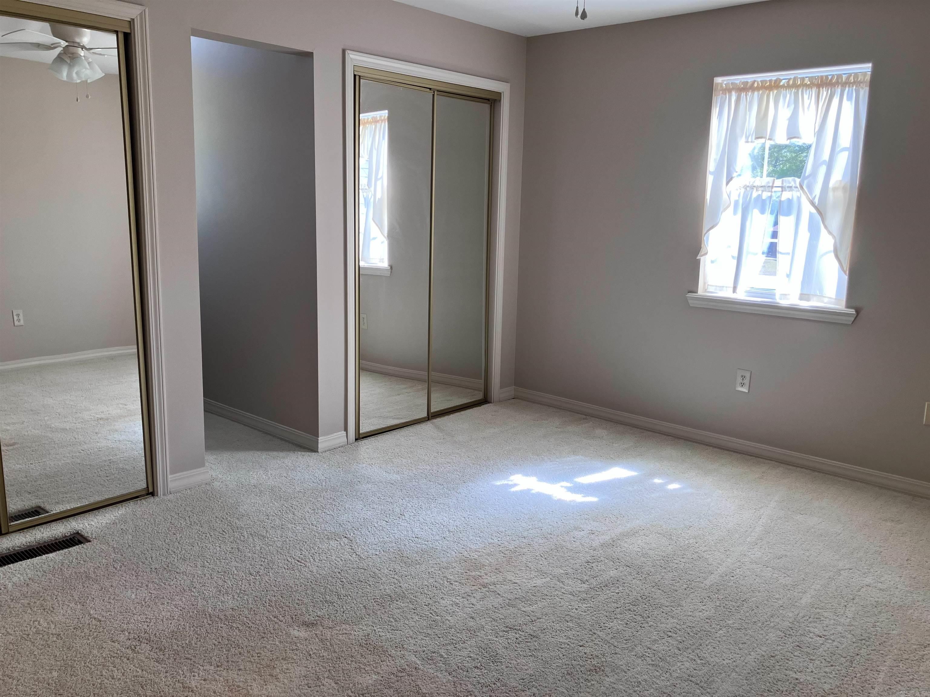 River Oaks Estates - Residential