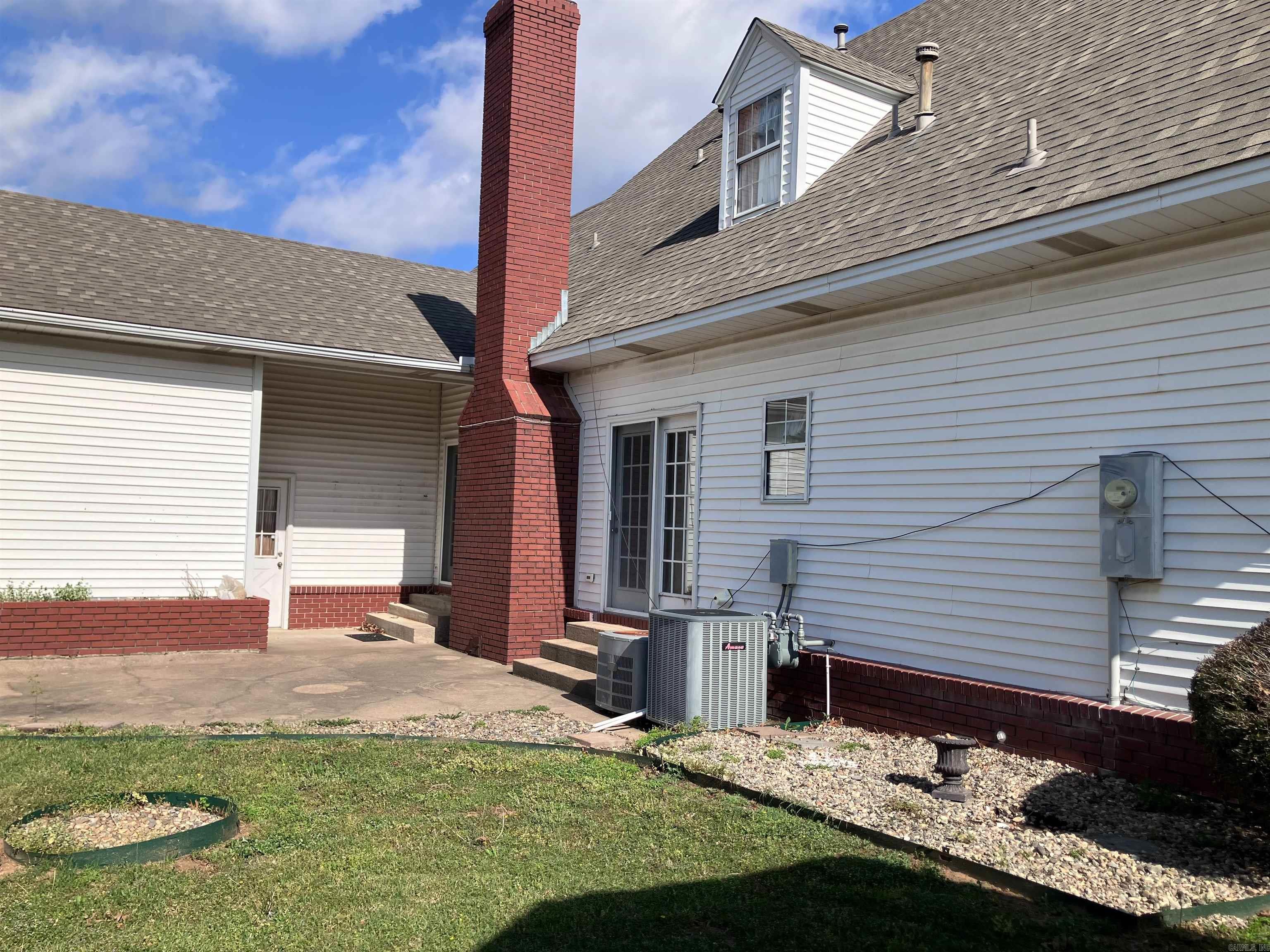 River Oaks Estates - Residential