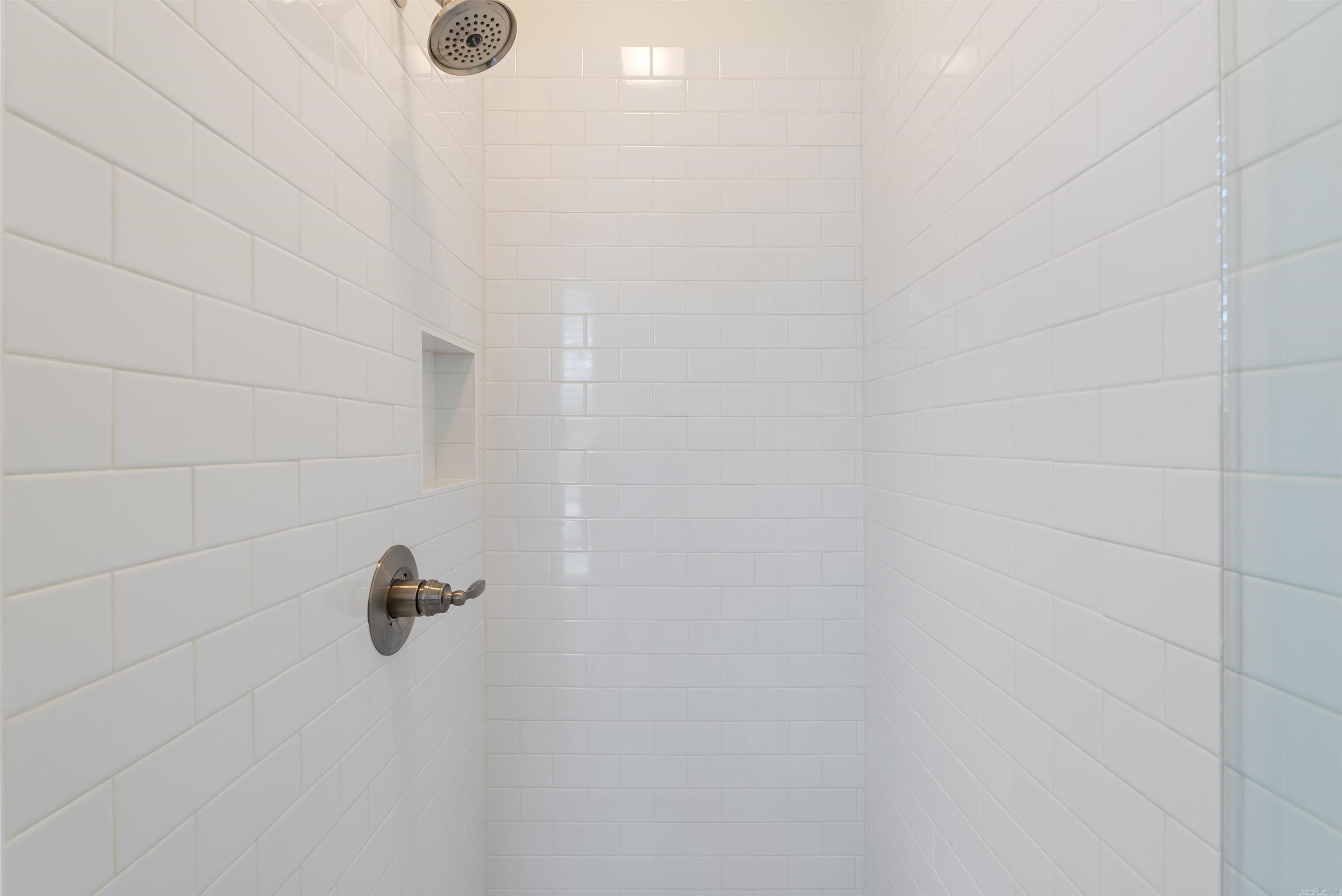 KINGWOOD PLACE - Residential