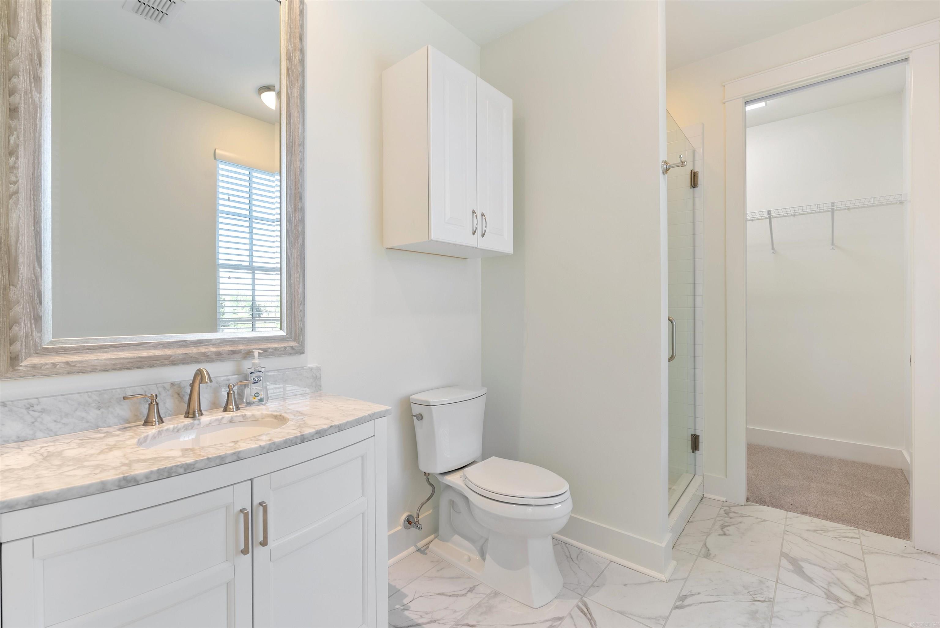 KINGWOOD PLACE - Residential