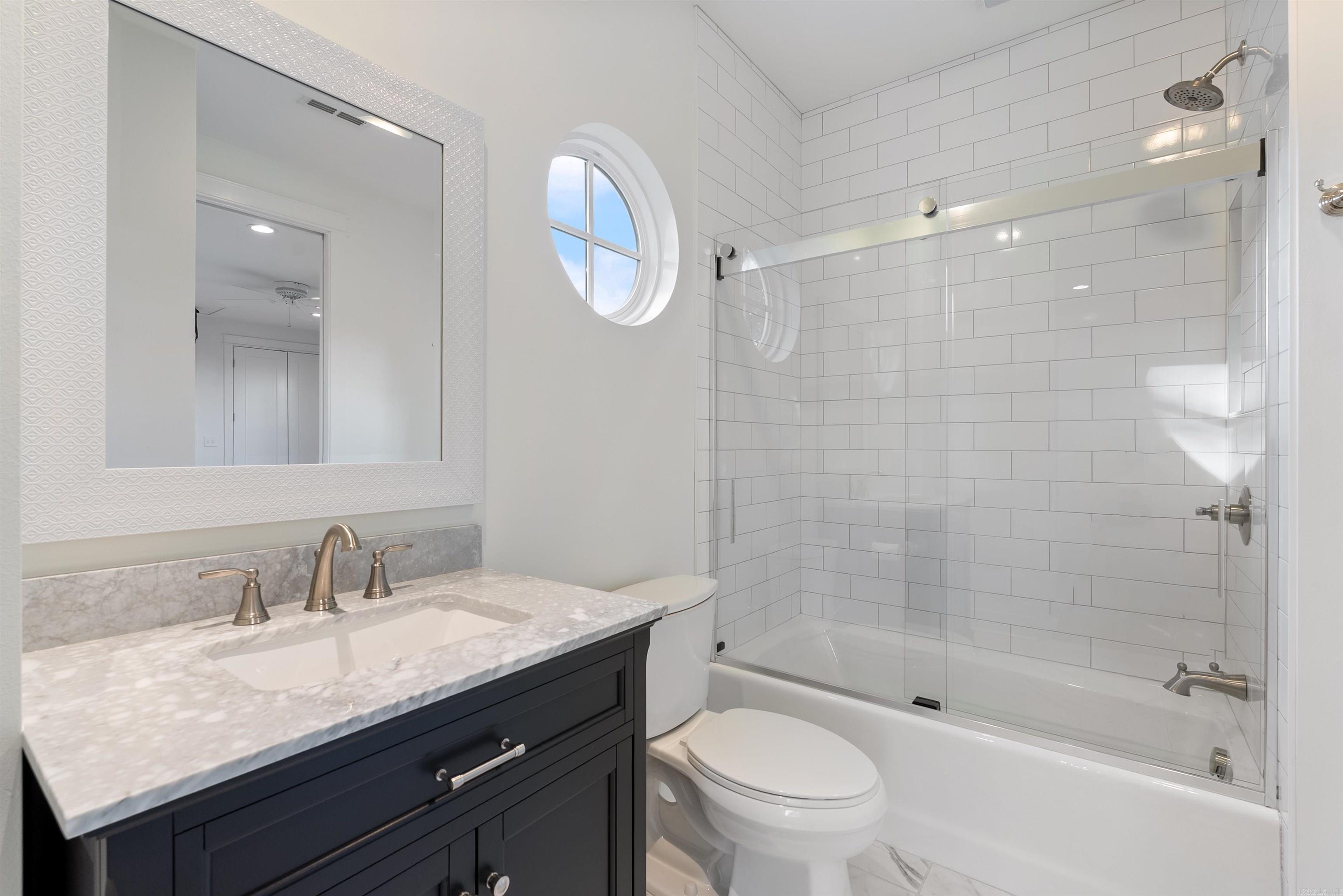 KINGWOOD PLACE - Residential