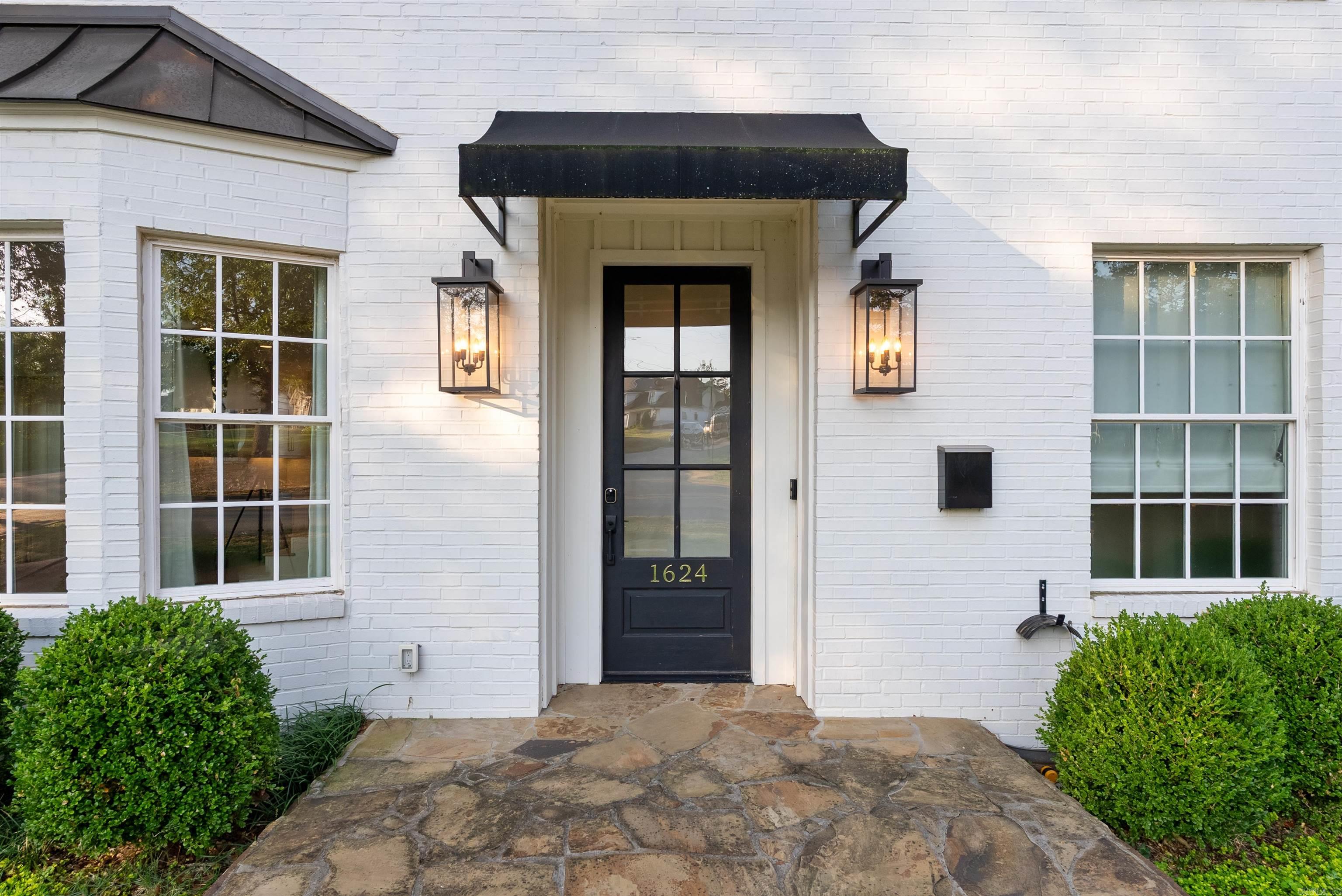 KINGWOOD PLACE - Residential