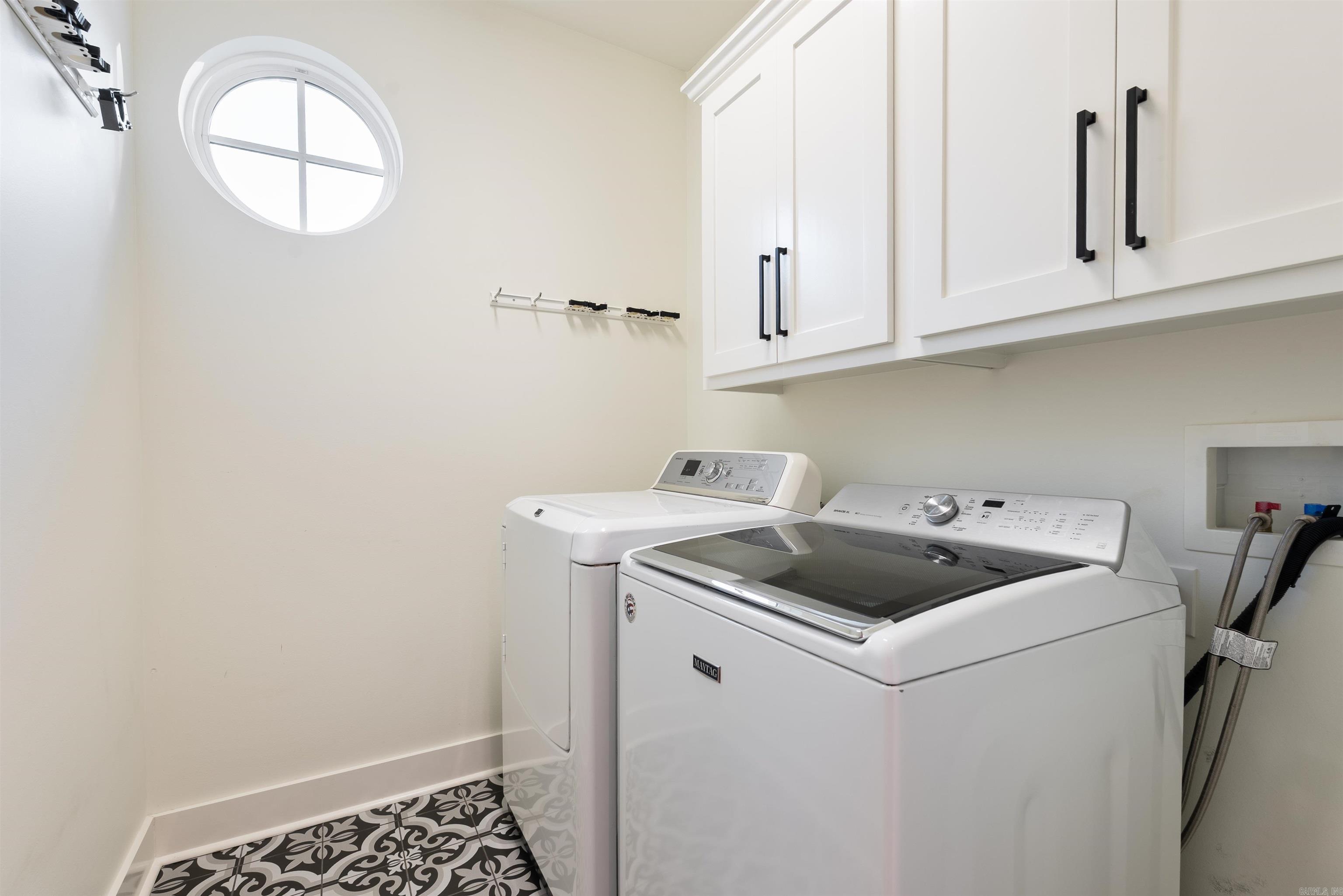 KINGWOOD PLACE - Residential