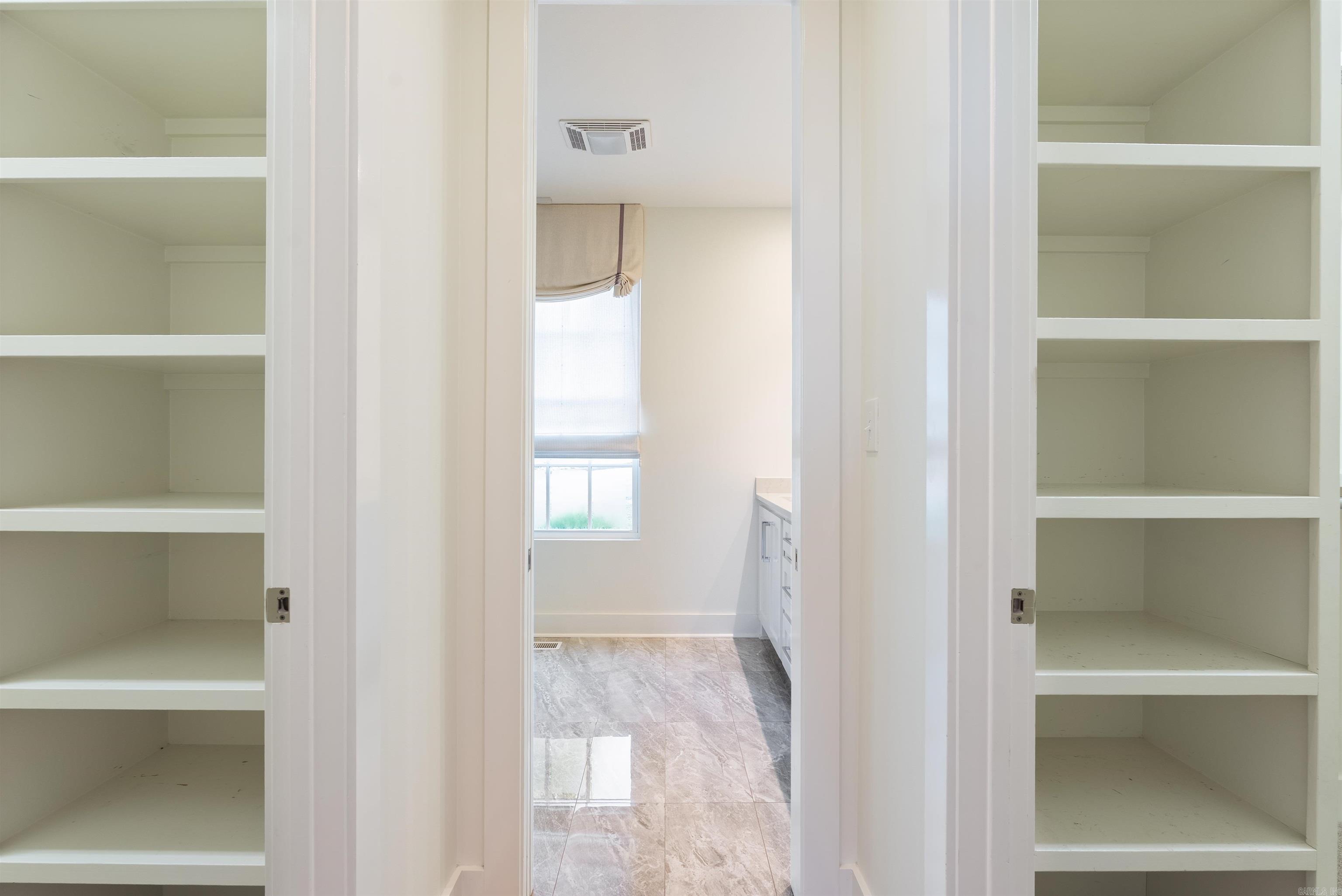 KINGWOOD PLACE - Residential