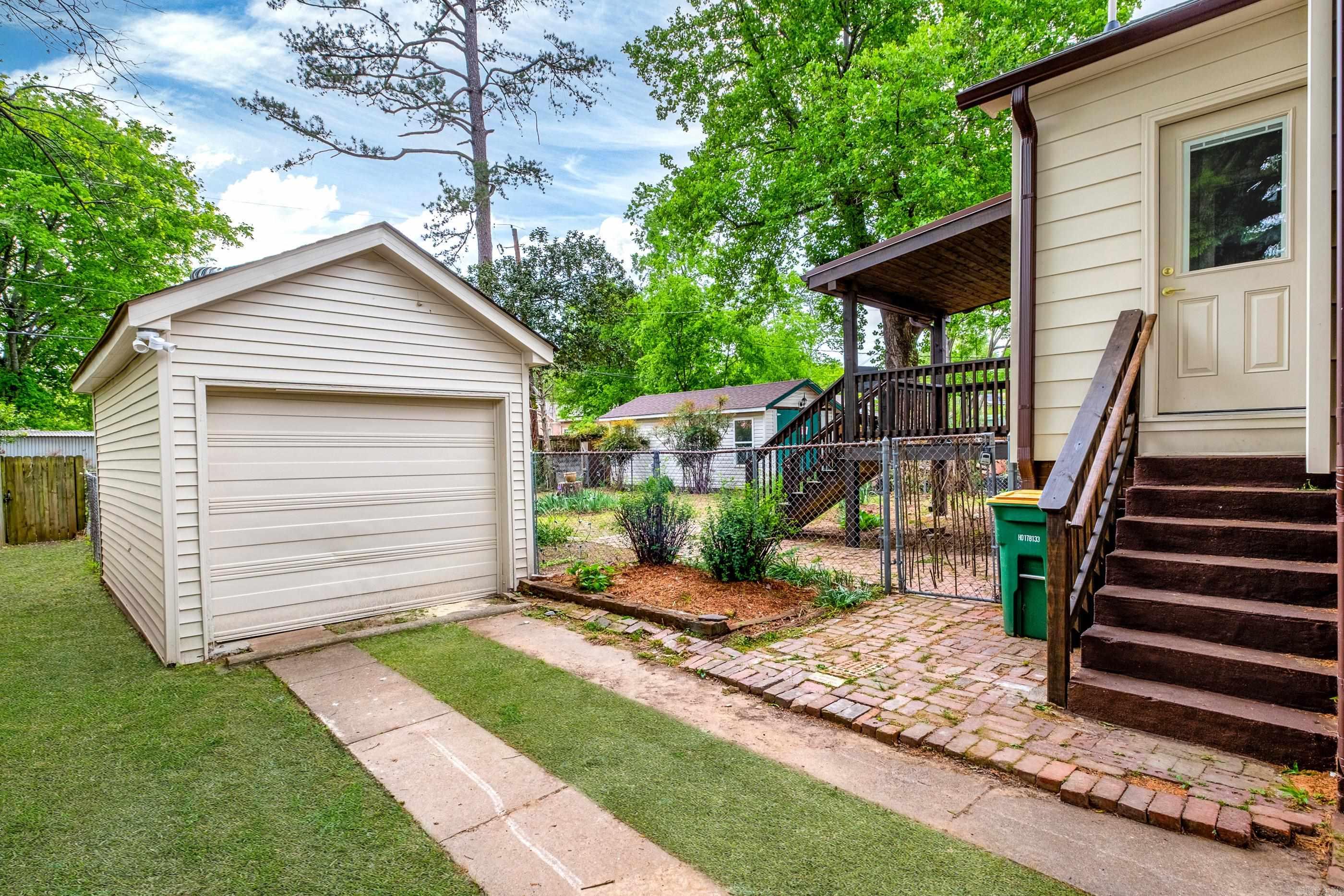 TAYLOR C H - Residential