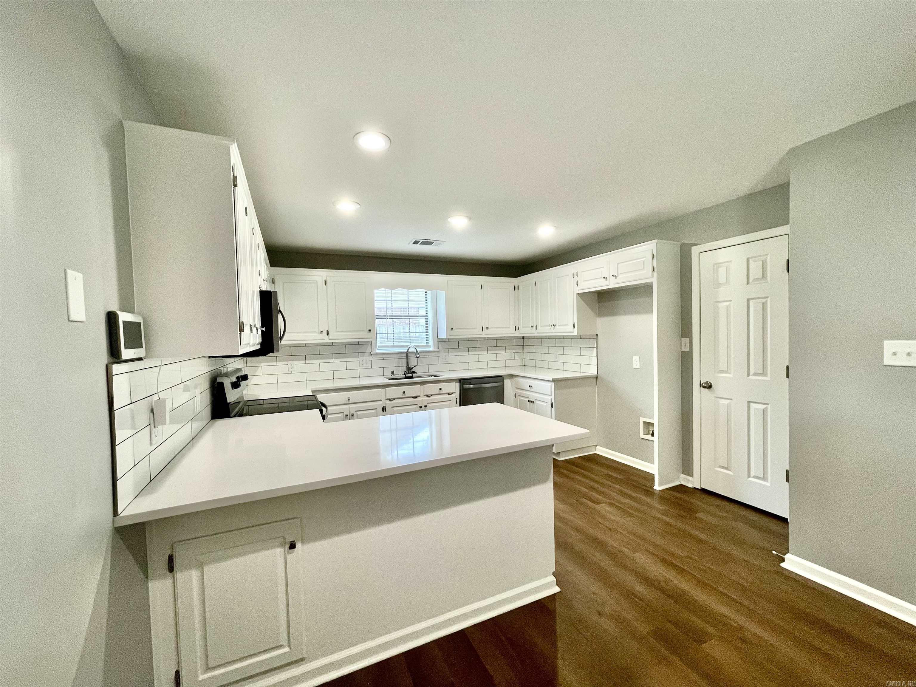 FIELDS FARM - Residential