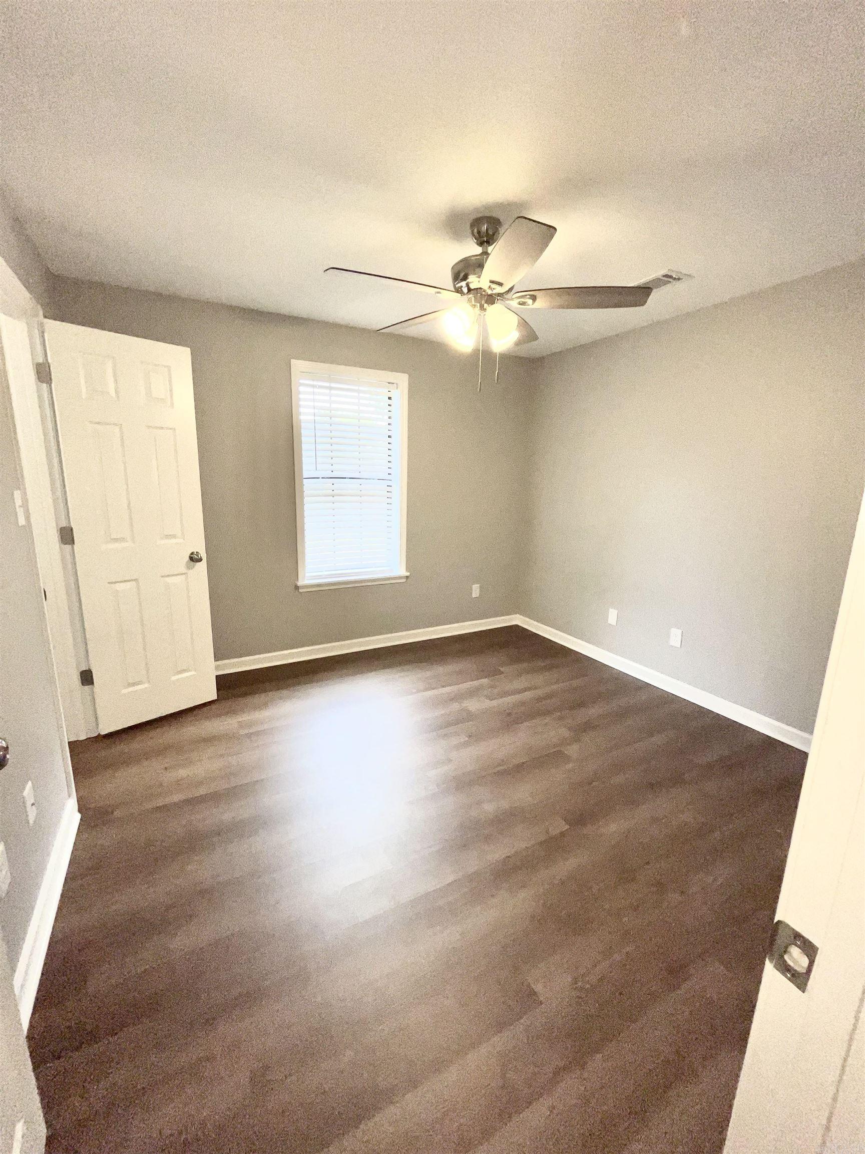 FIELDS FARM - Residential