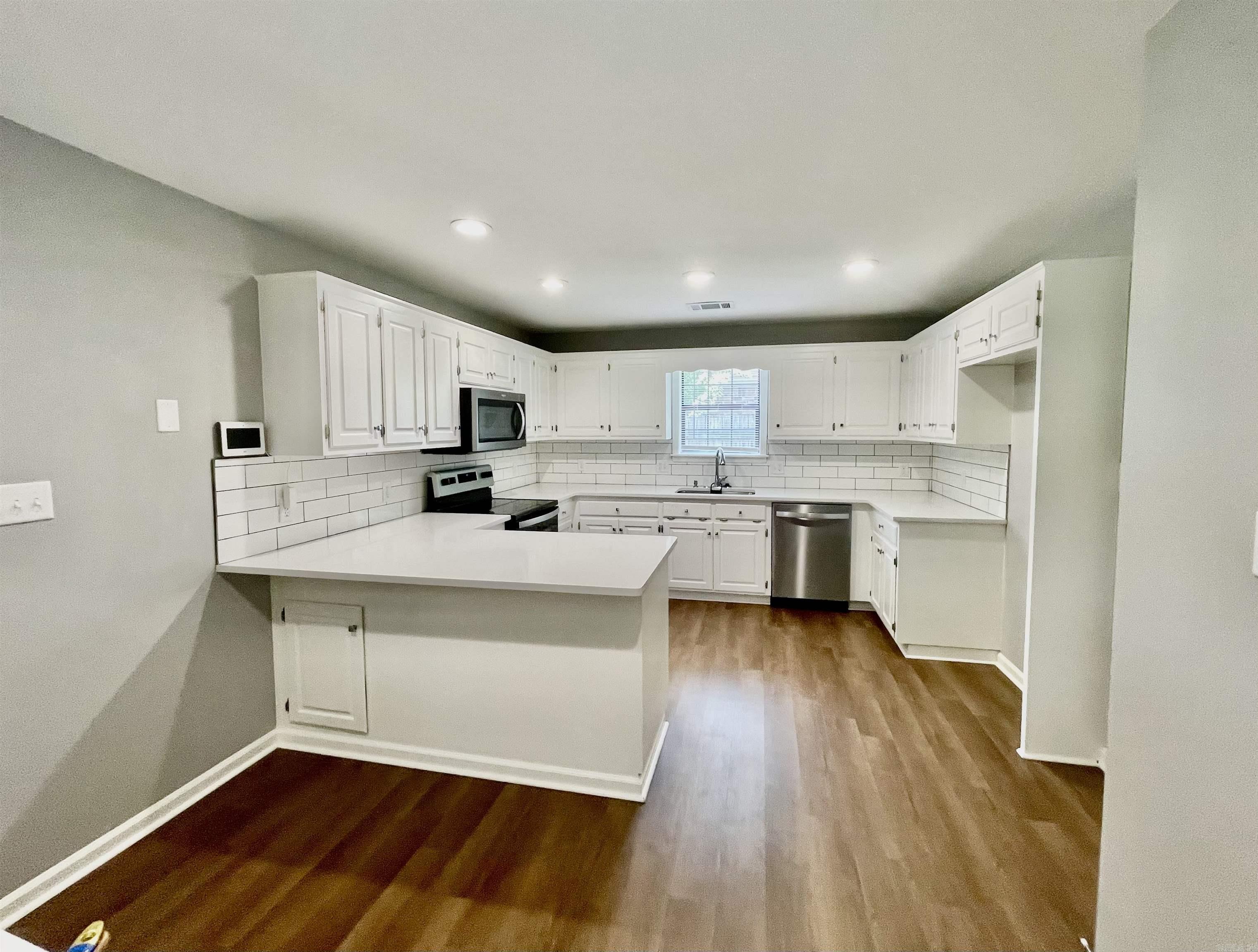 FIELDS FARM - Residential