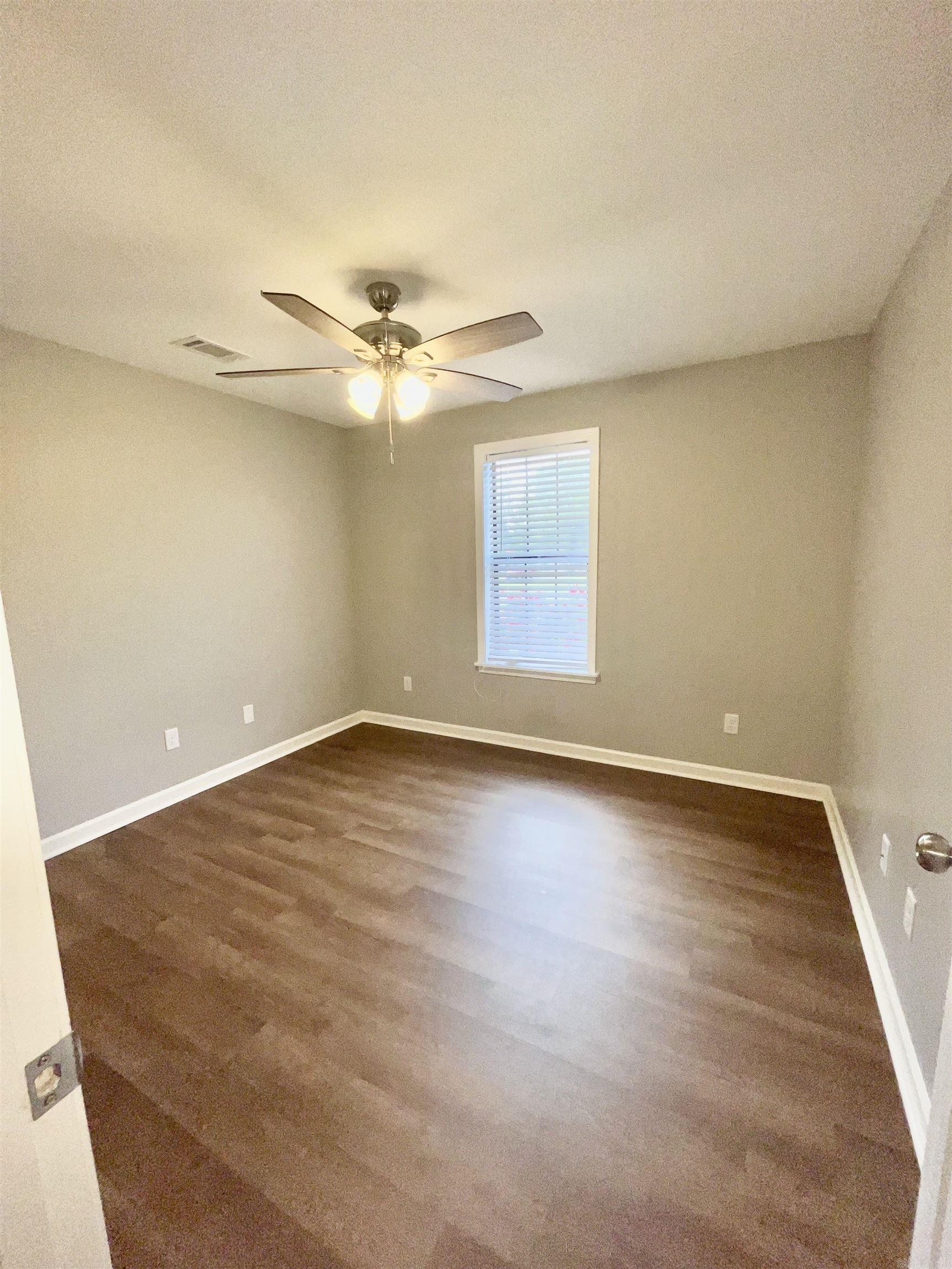 FIELDS FARM - Residential