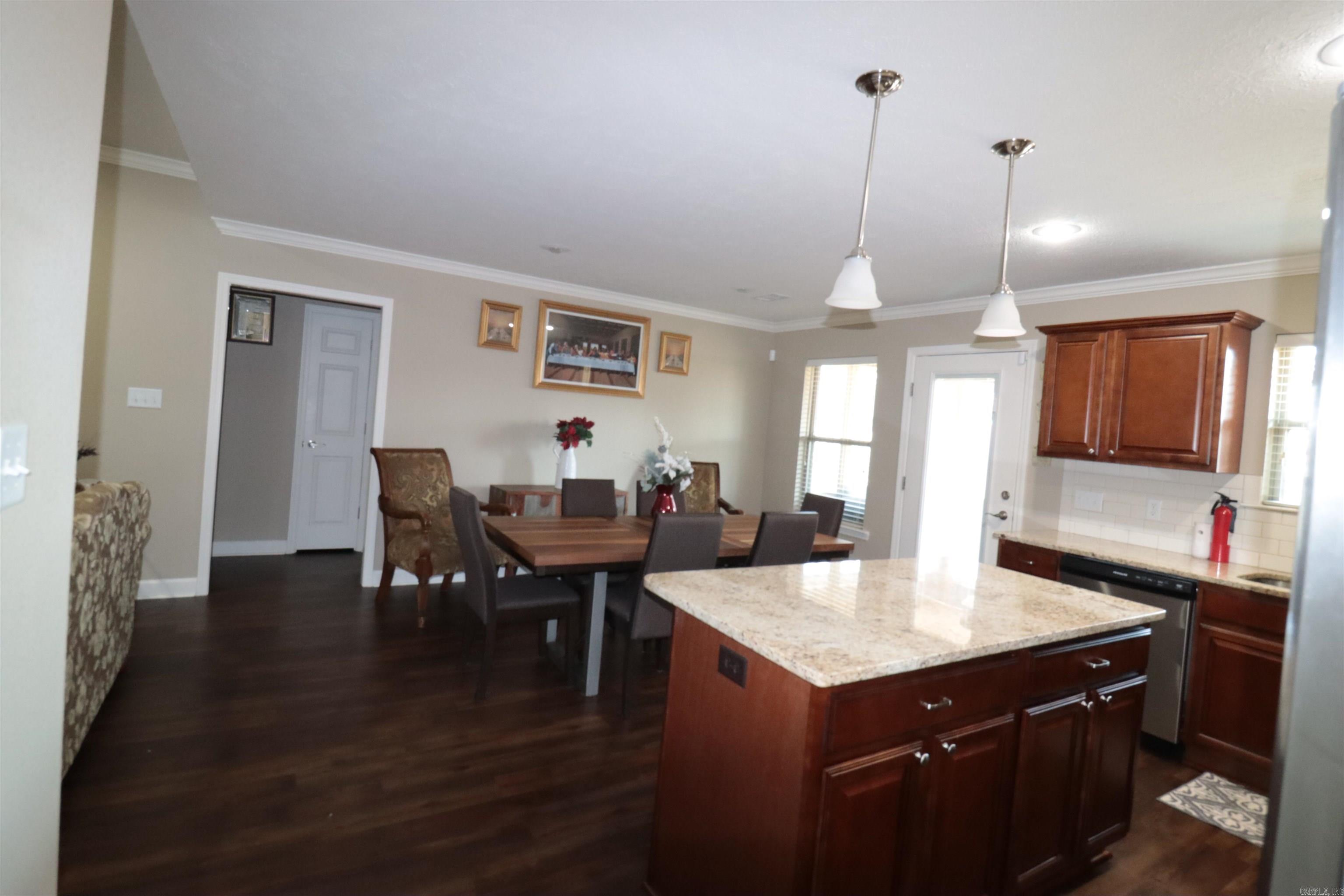 SAGEBRUSH COVE - Residential