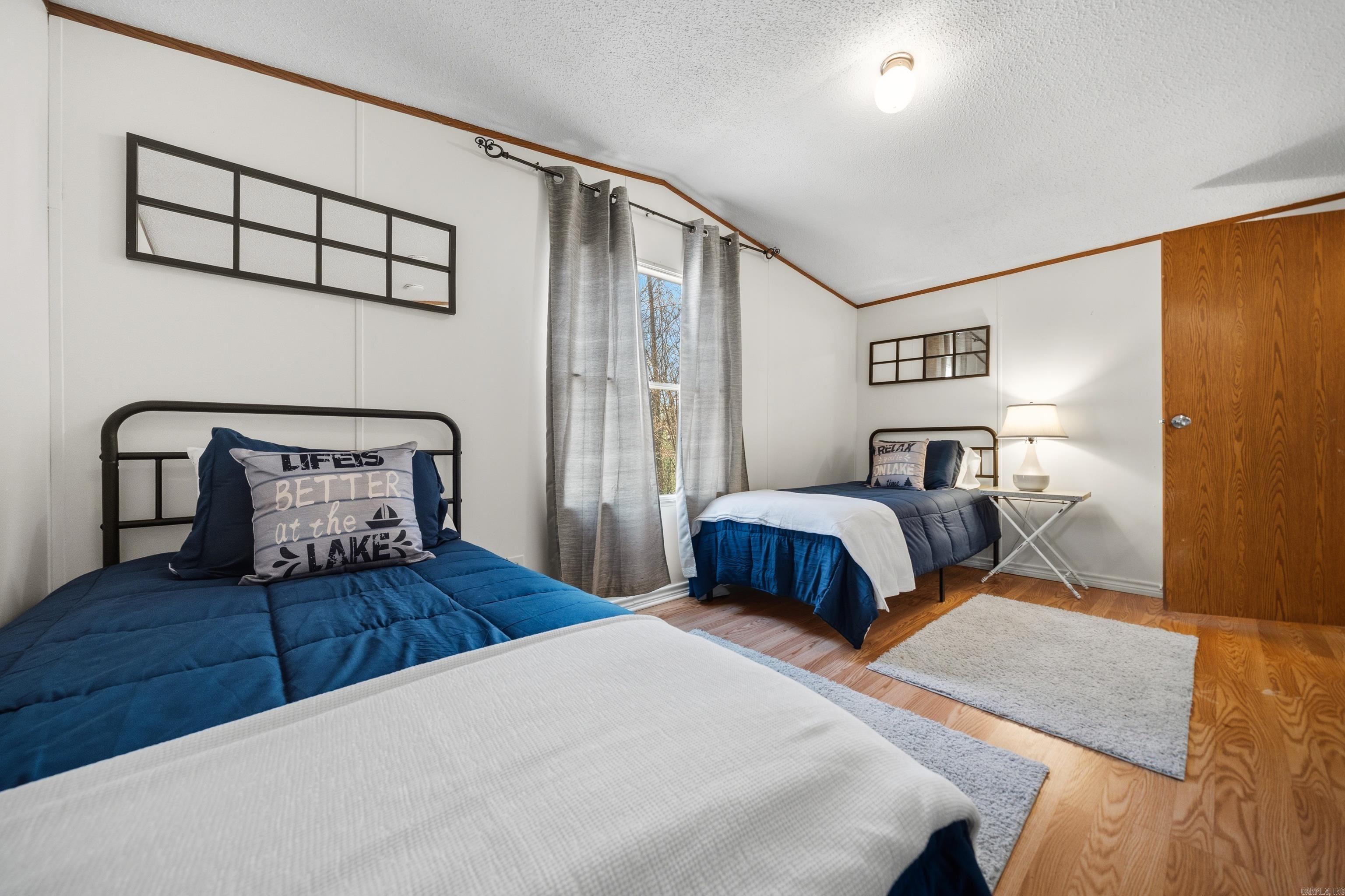 Lake Aire - Residential