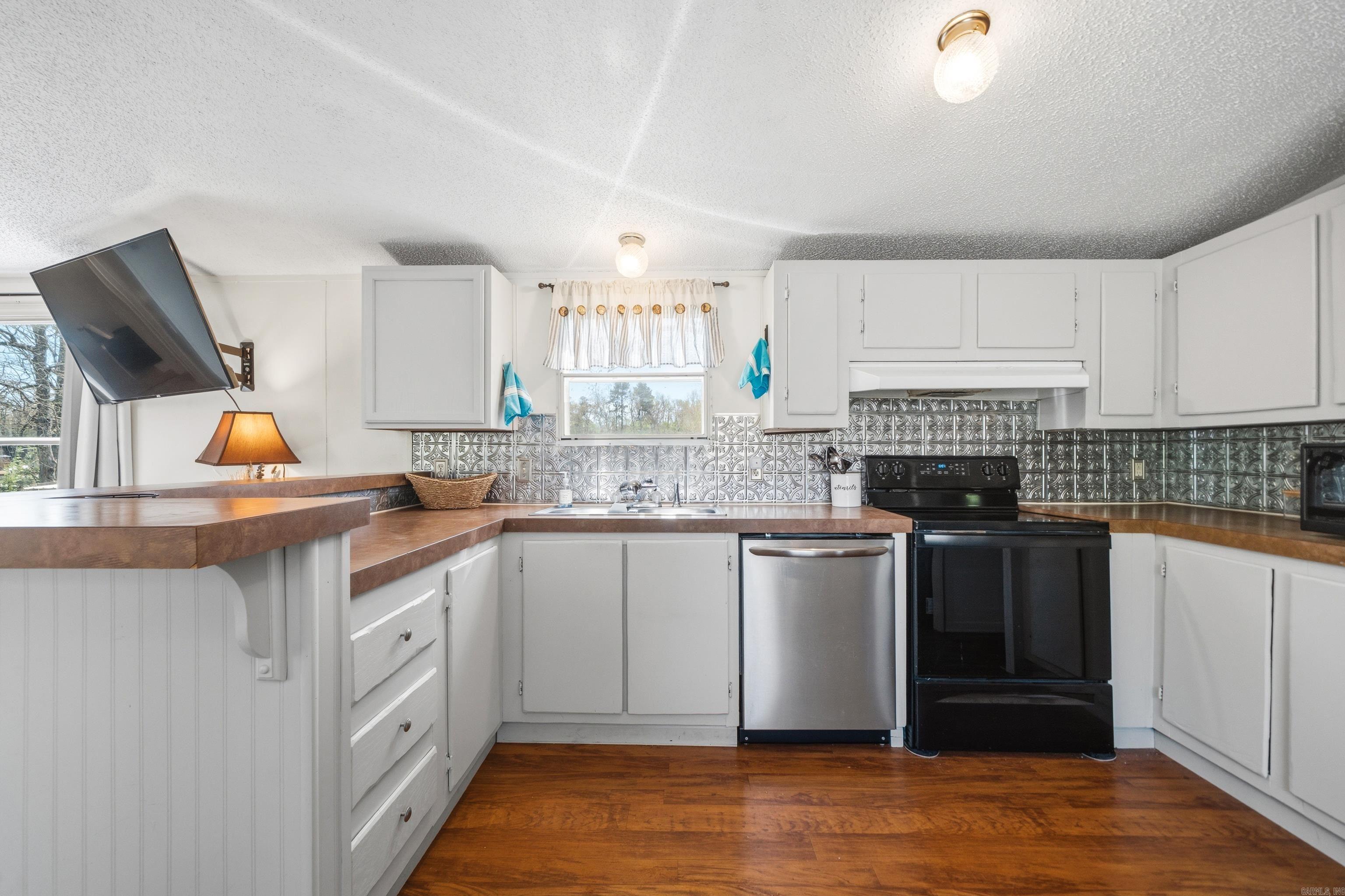 Lake Aire - Residential