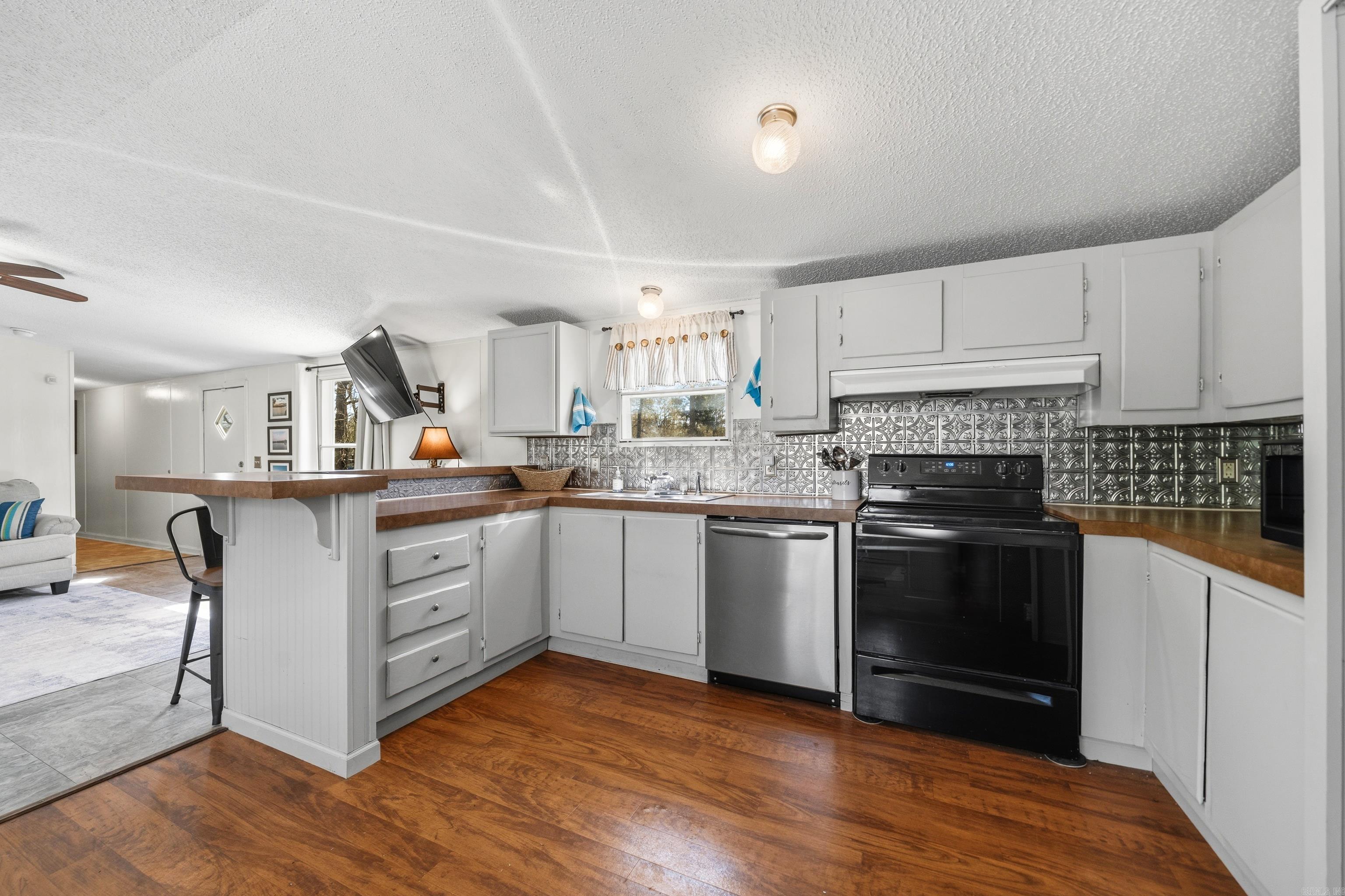 Lake Aire - Residential