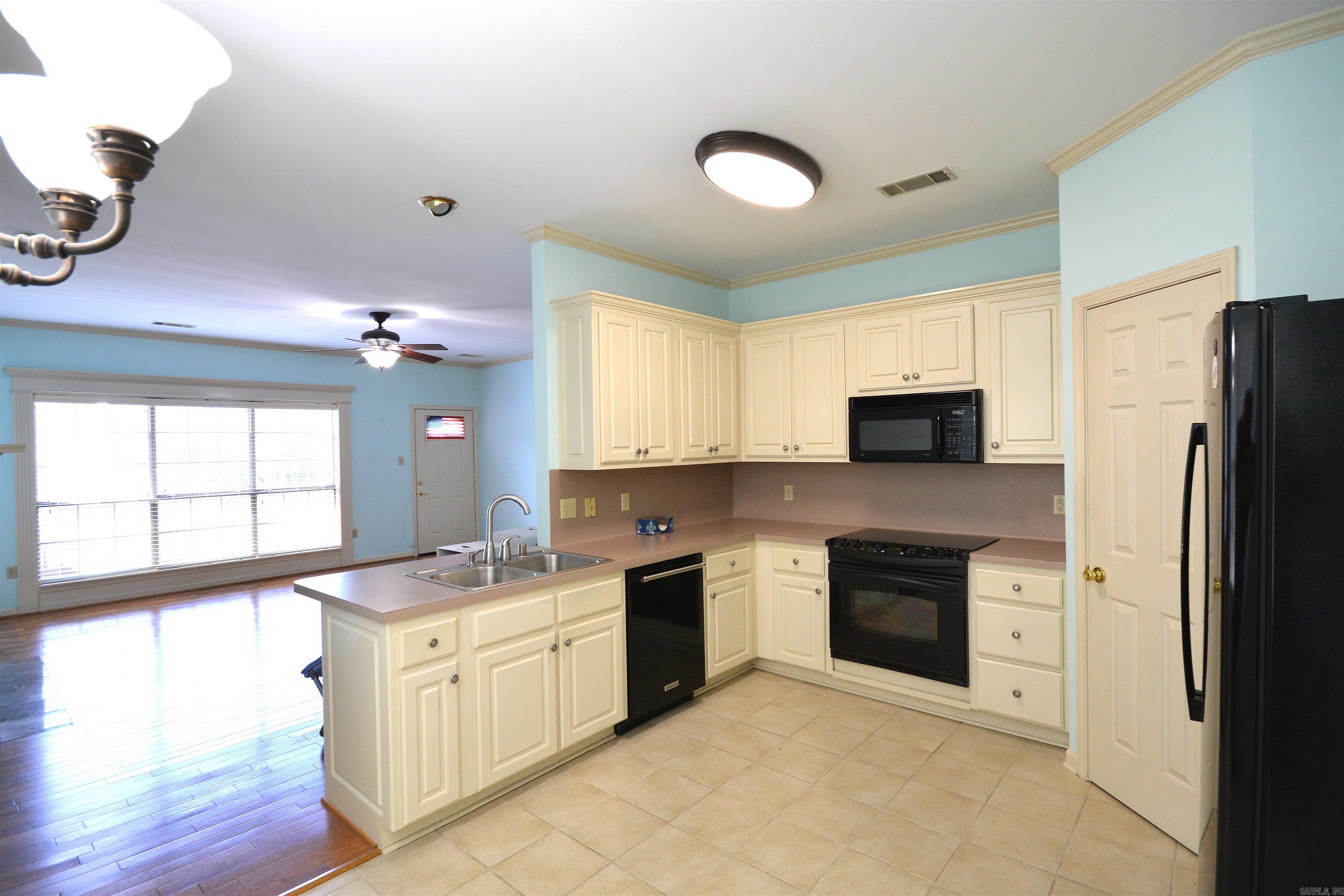 CHERRY CREEK ADDN - Residential