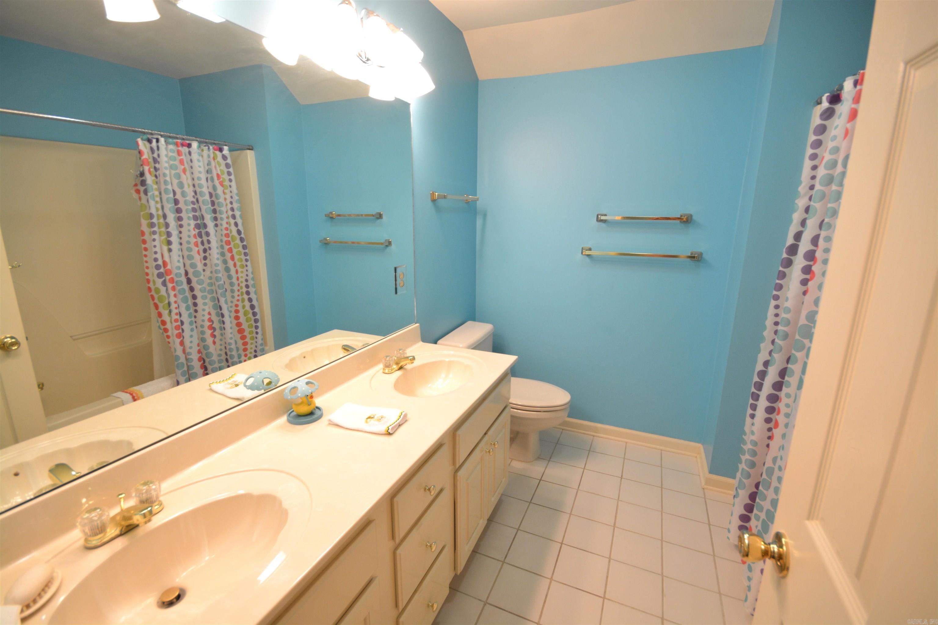 CHERRY CREEK ADDN - Residential