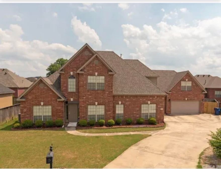 Beautiful 4 Bedroom Home, which boasts of everything. it is situated in a cul-de sac, close to everything!! Three bathrooms, 3 car garage, huge bonus room, could be a fifth bedroom, and two awesome fireplaces.