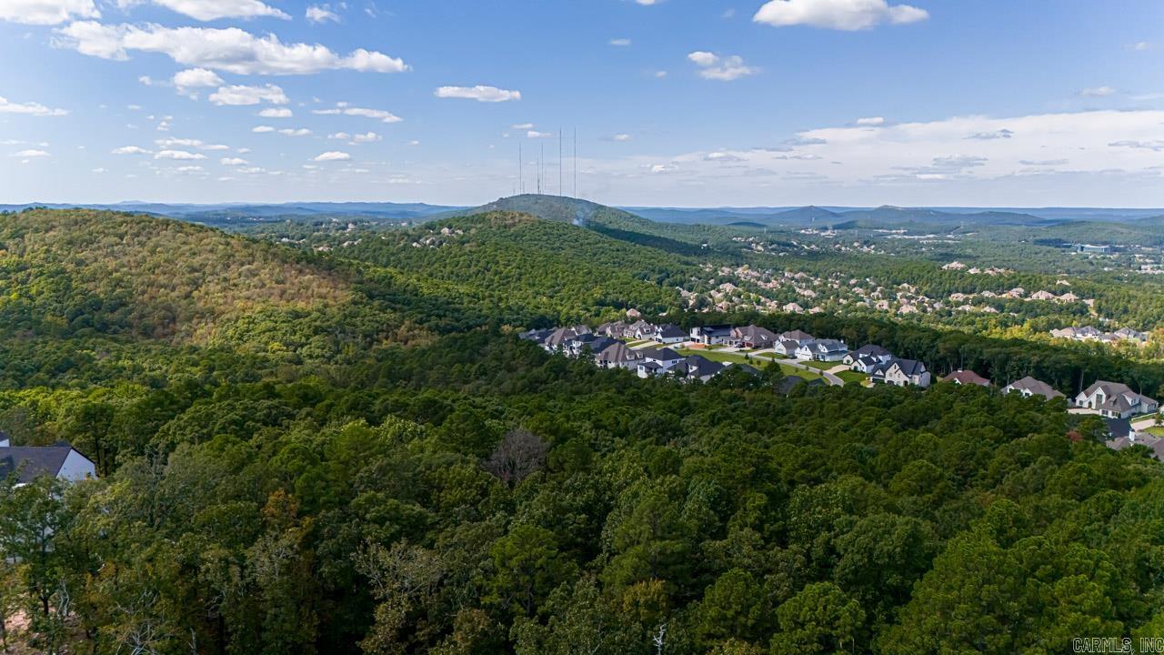 CHENAL VALLEY "FALSTONE COURT" - Residential