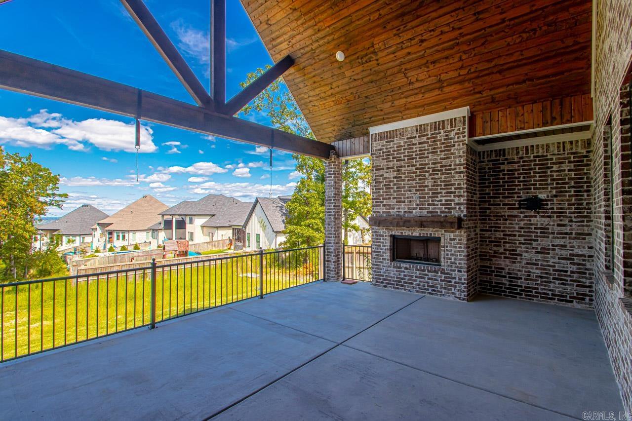 CHENAL VALLEY "FALSTONE COURT" - Residential