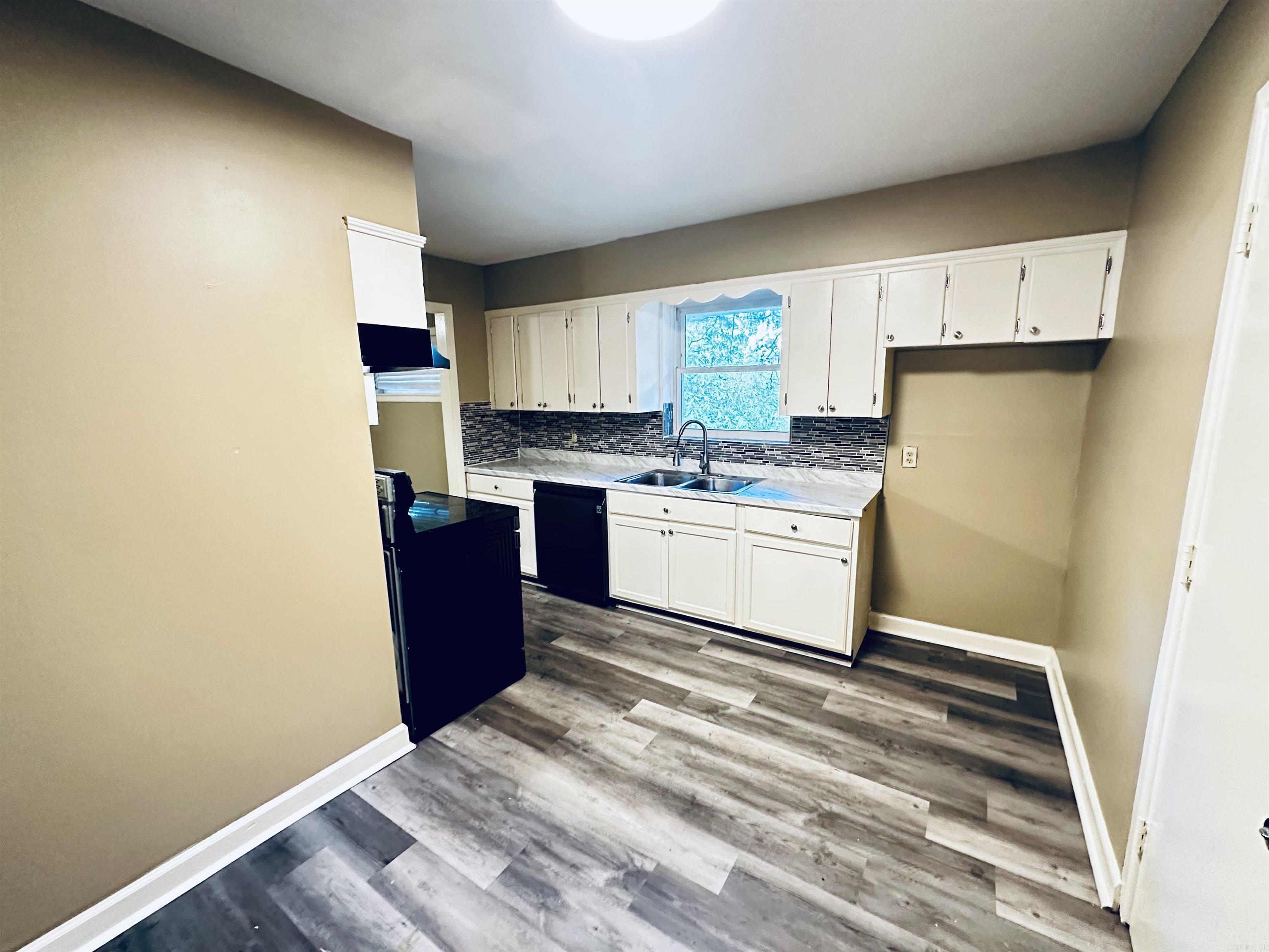 BROADMOOR ADDN - Residential