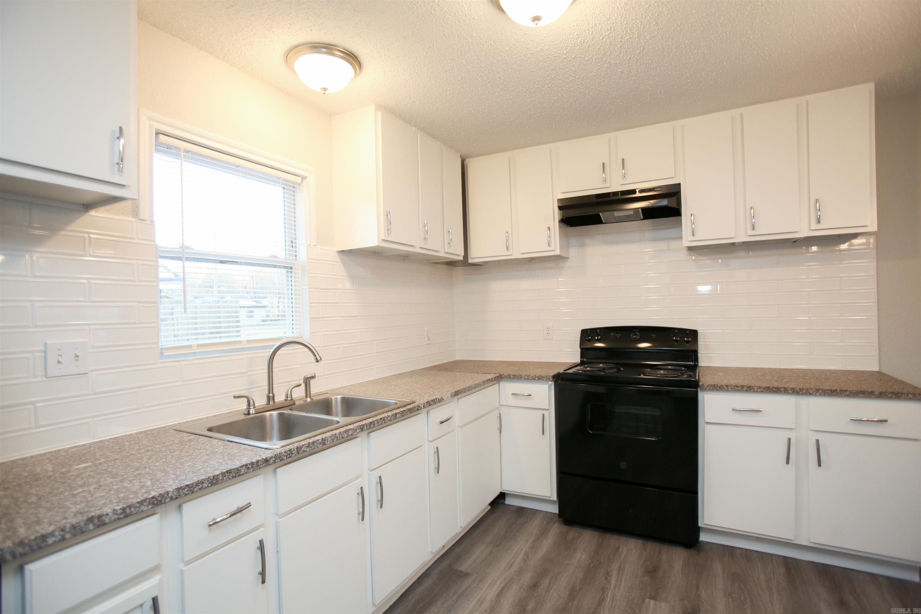 Riffel & Holder - Residential Lease