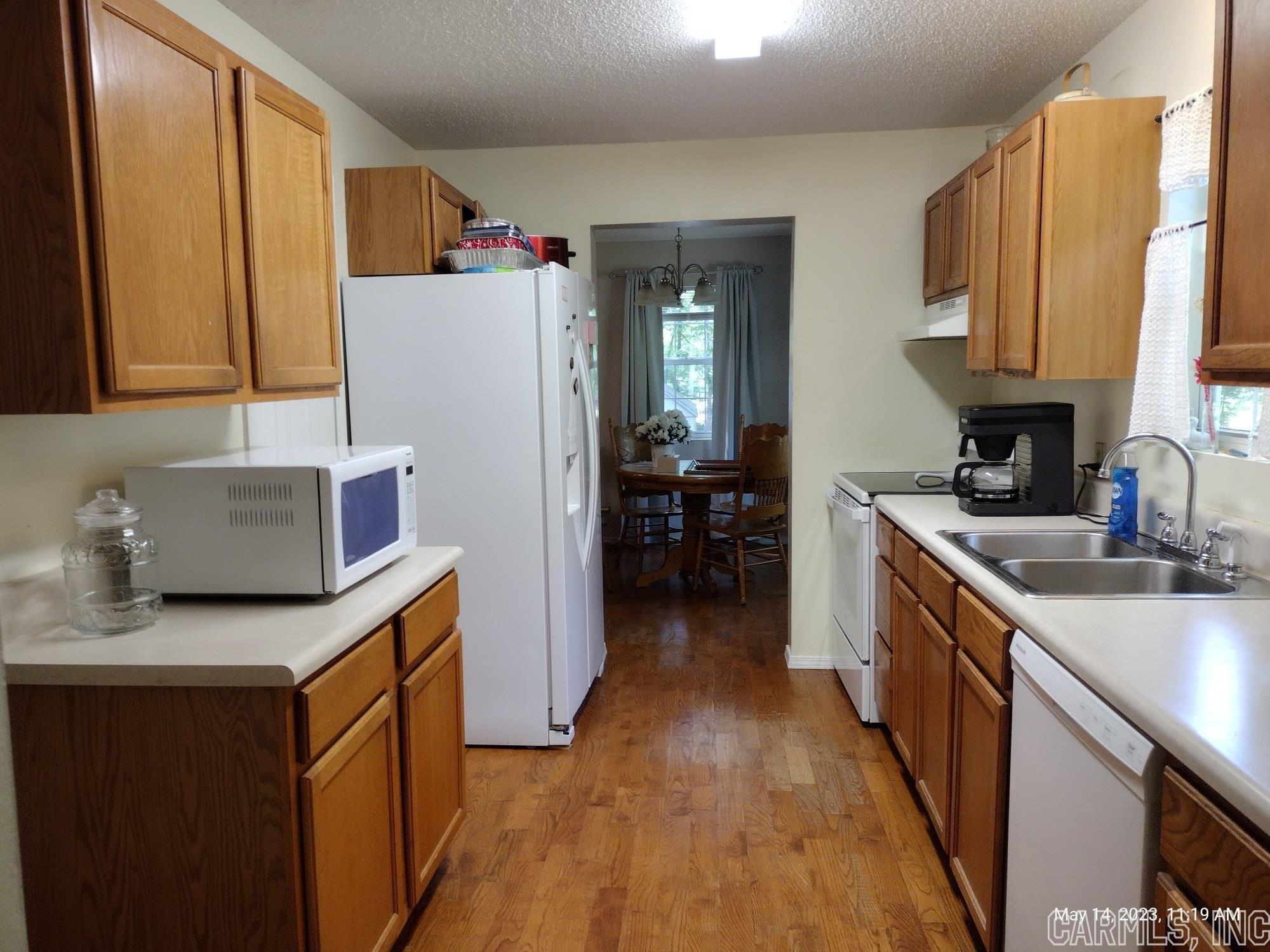 JAY DEE LEE - Residential