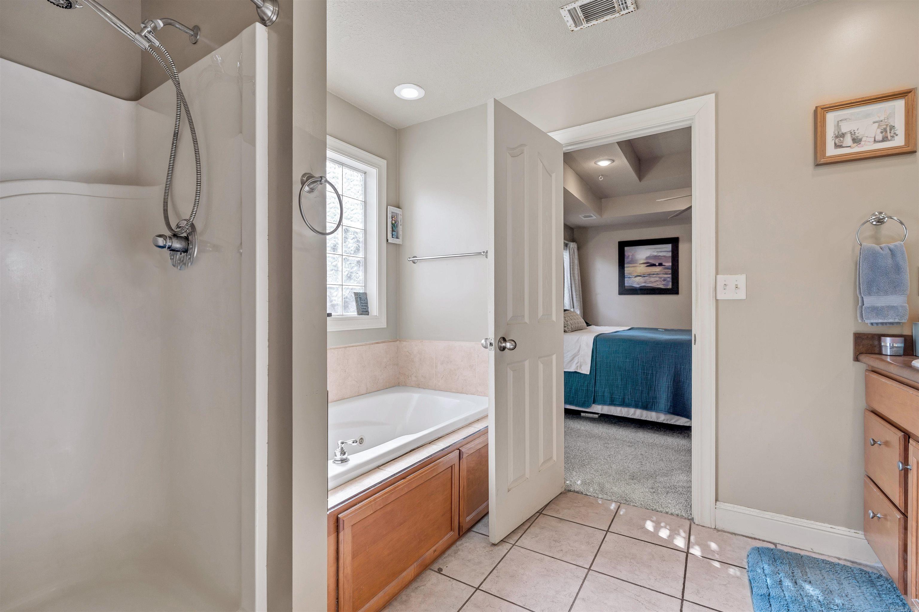 BOSTON PROPER SUB - Residential
