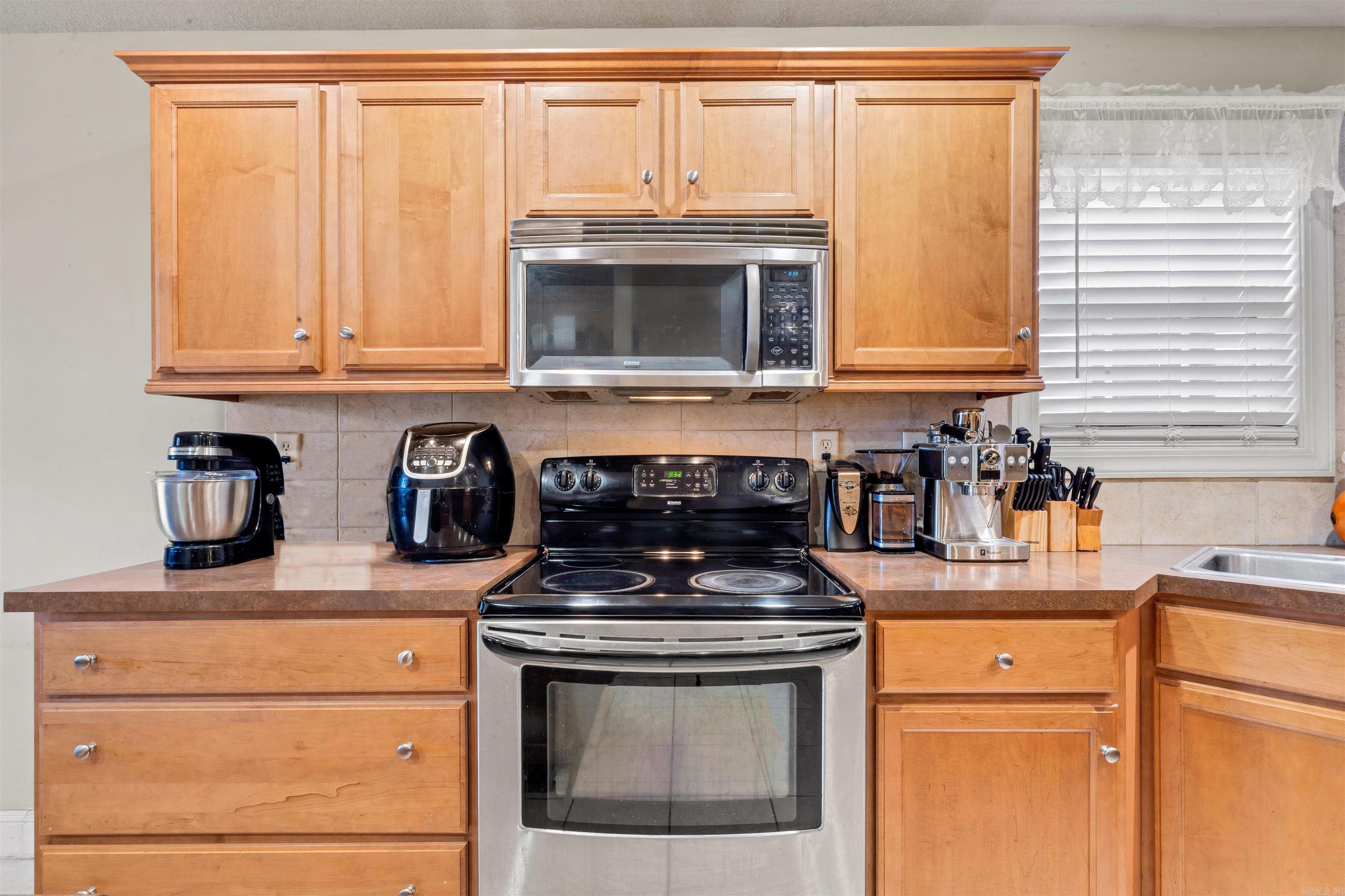 BOSTON PROPER SUB - Residential