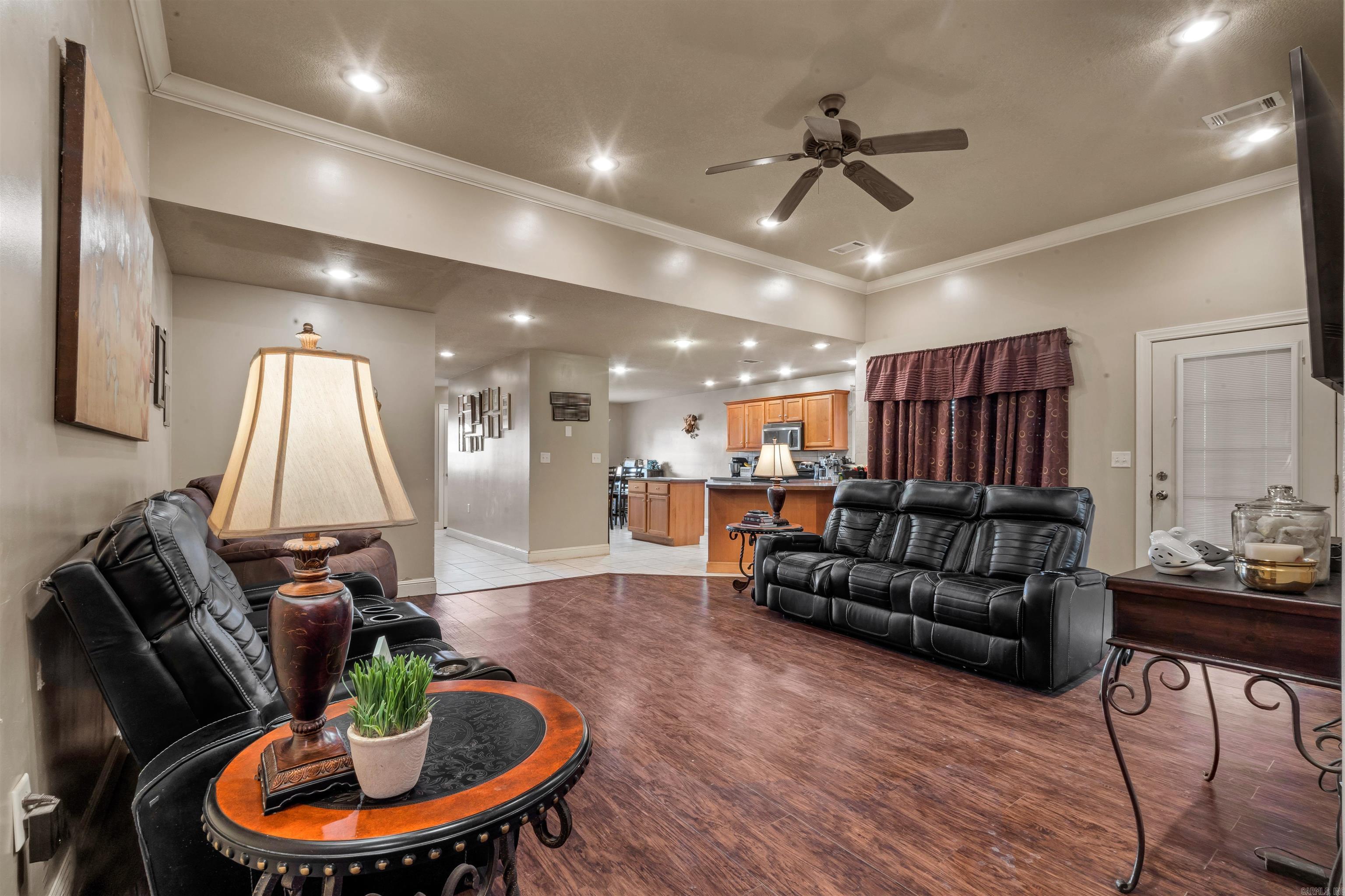 BOSTON PROPER SUB - Residential