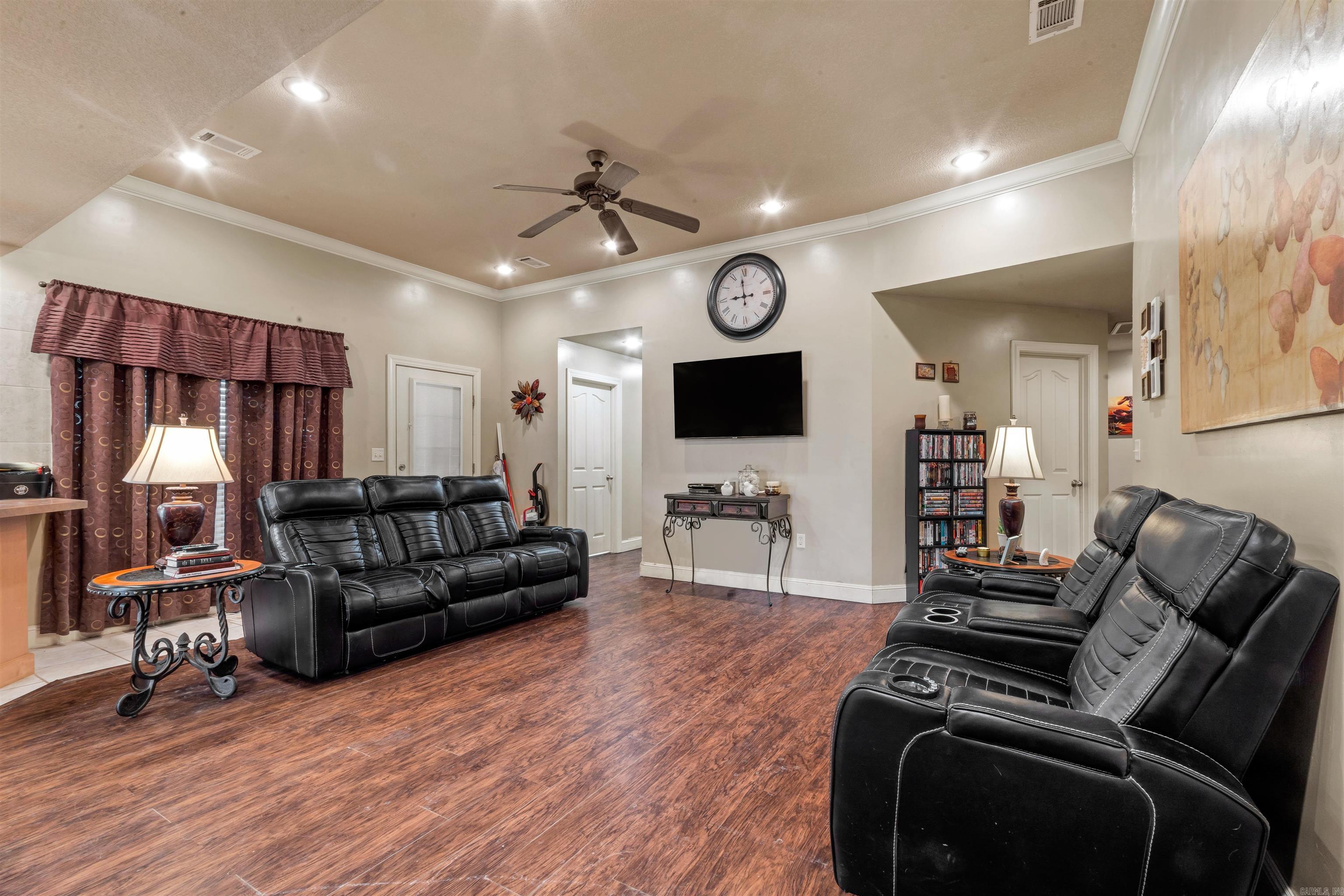 BOSTON PROPER SUB - Residential