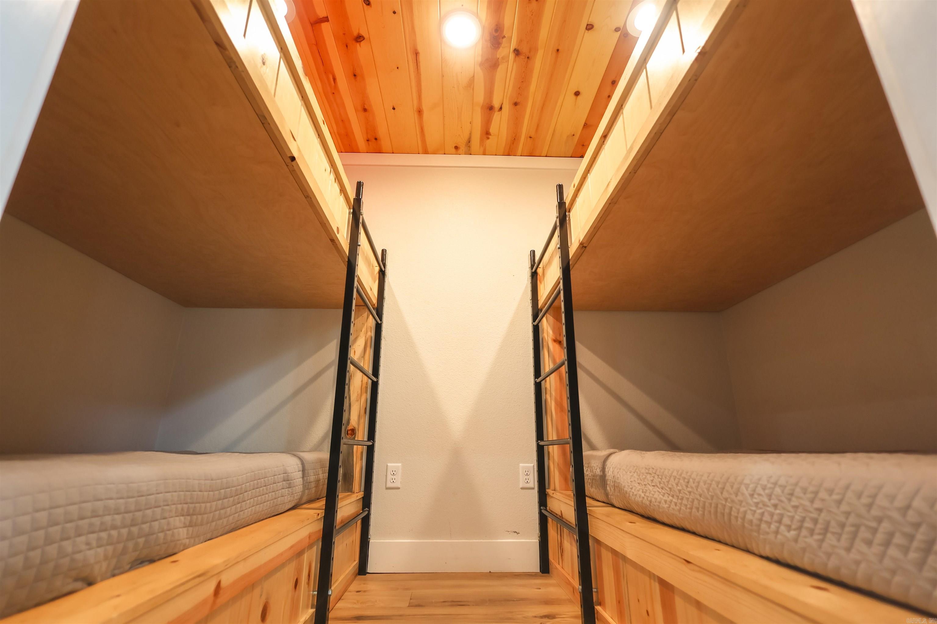 Jordans Bend at Caddos - Residential