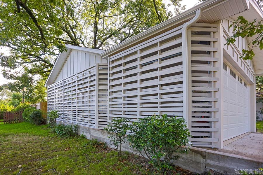 KINGWOOD PLACE - Residential