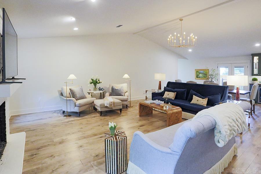KINGWOOD PLACE - Residential